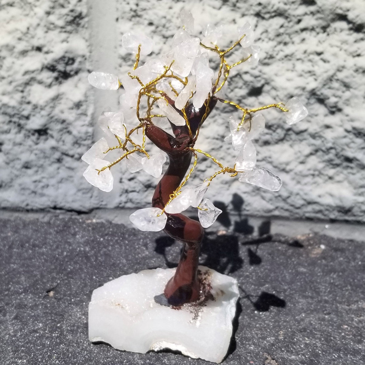 Medium Gemstone Tree On Gemstone Chunk