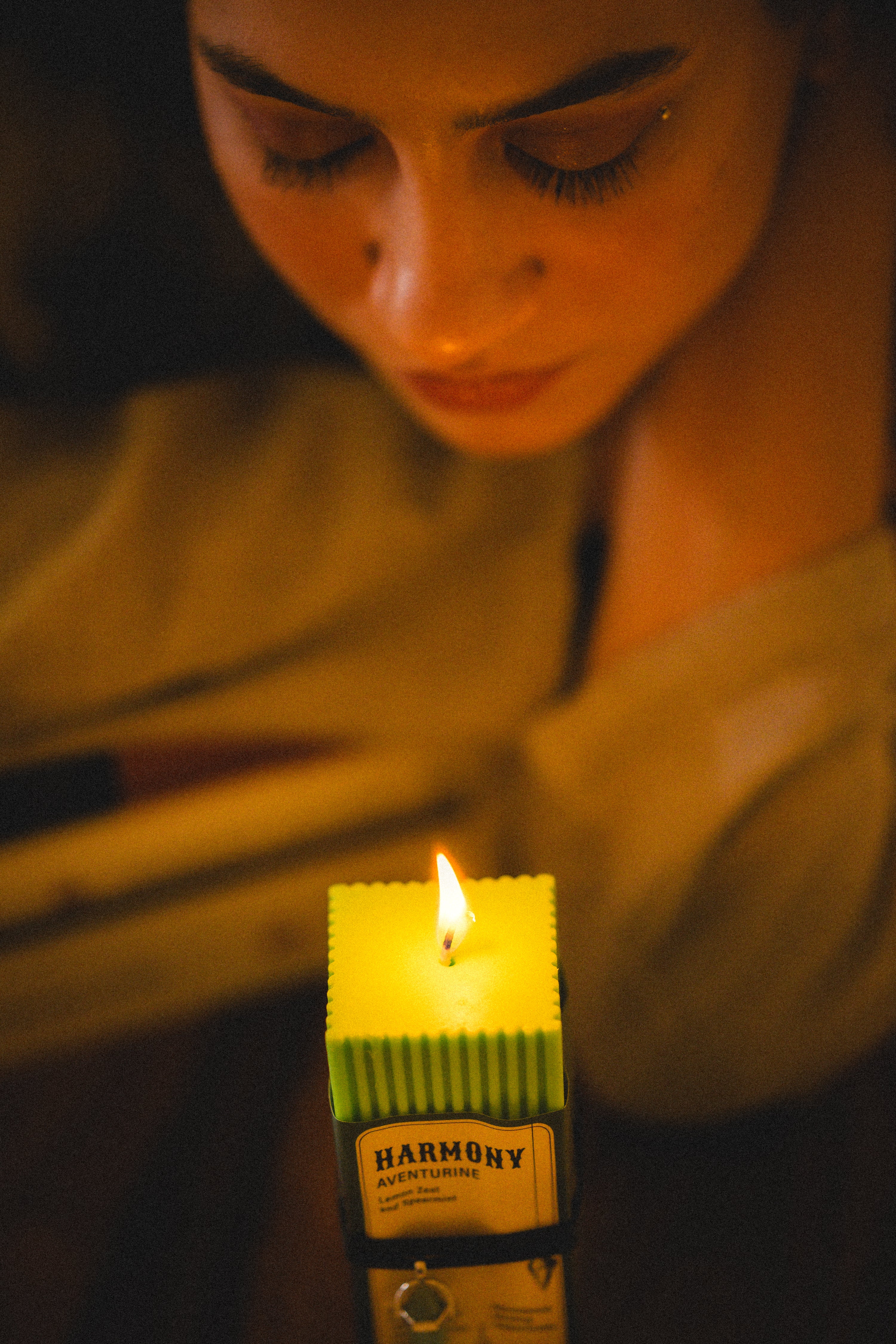 Crystal Energy Pendant Scented Candle - Henna Shoppe