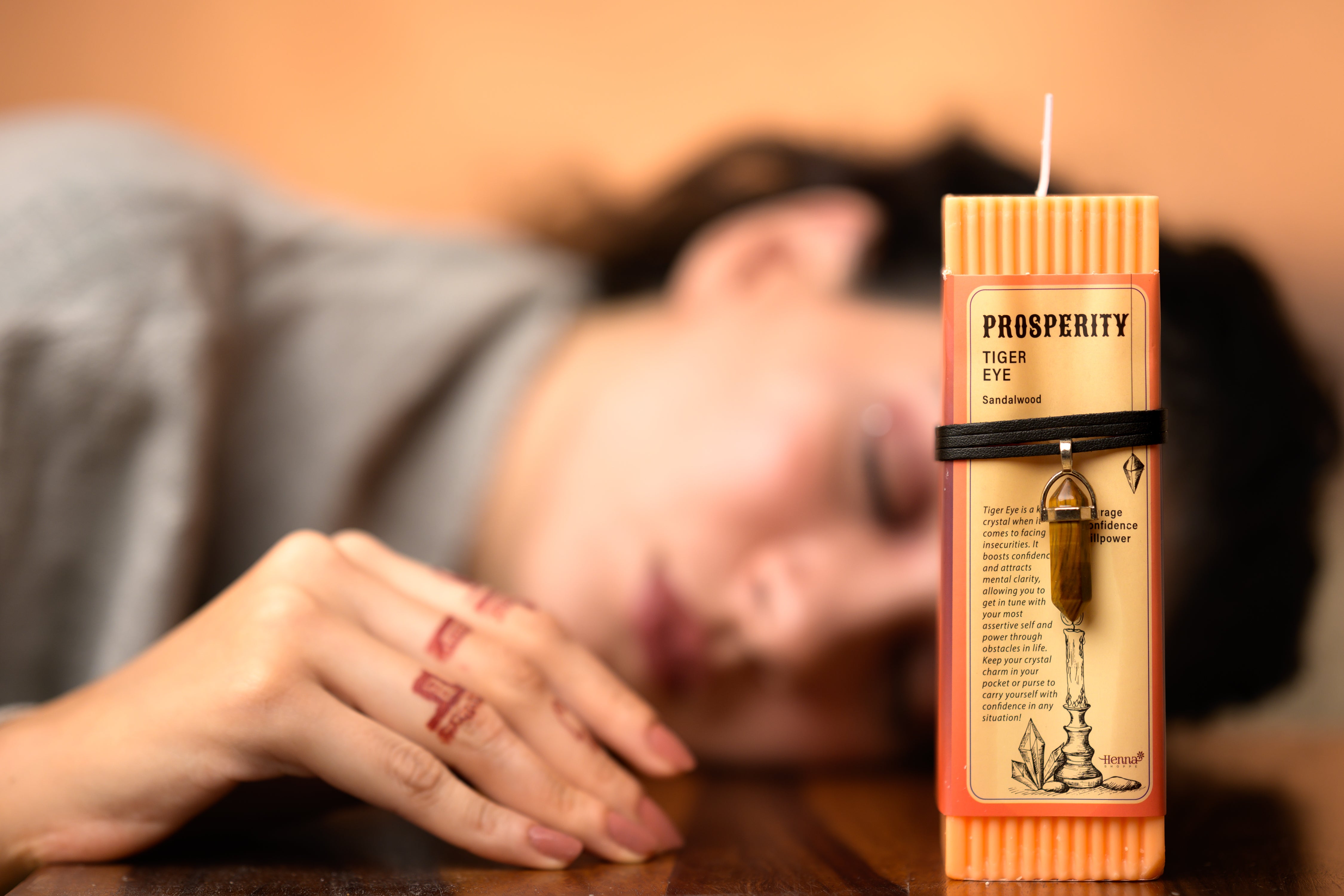 Crystal Energy Pendant Scented Candle - Henna Shoppe