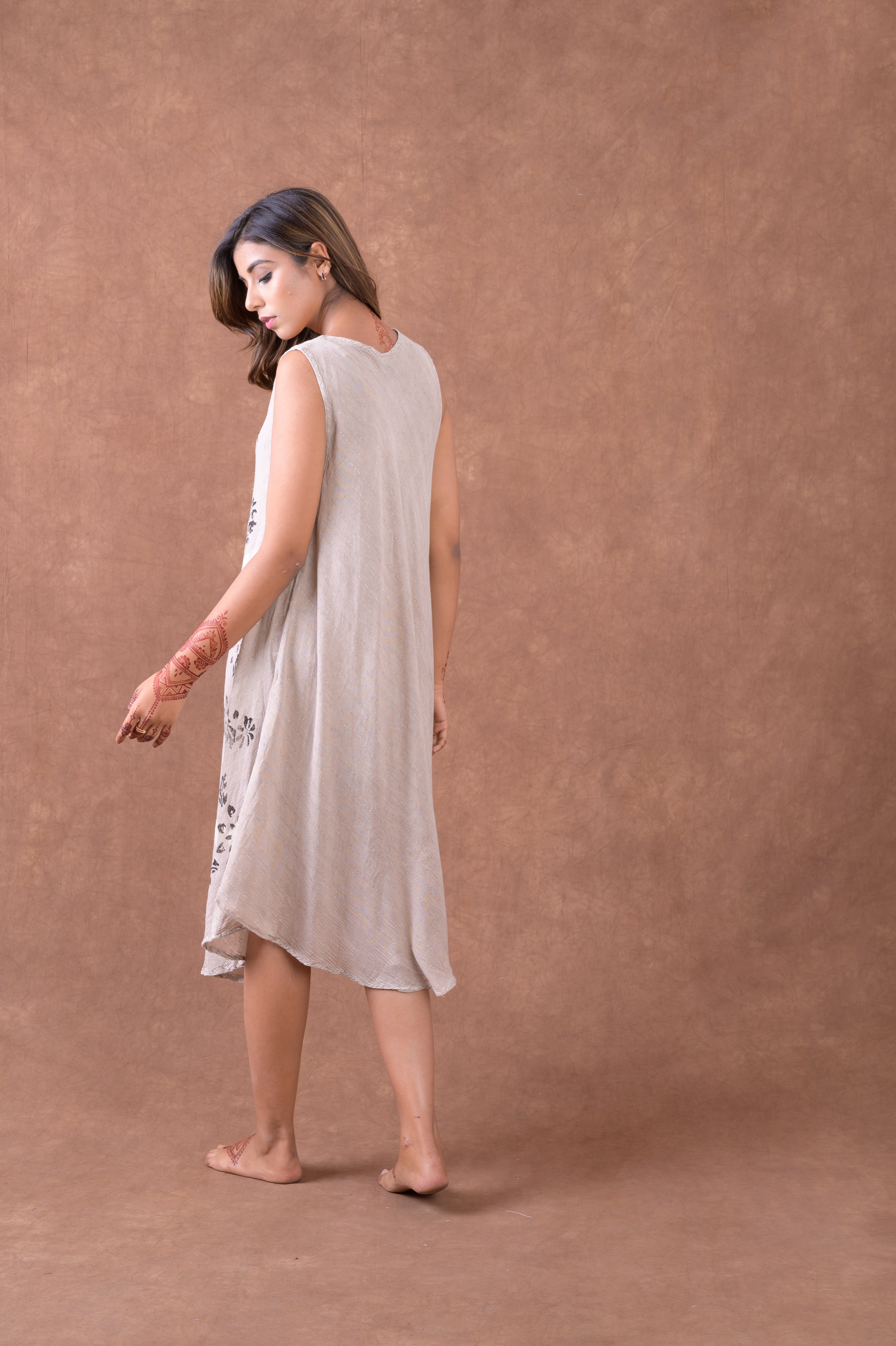 Rhea Flowers on Heather Sleeveless Print Dress