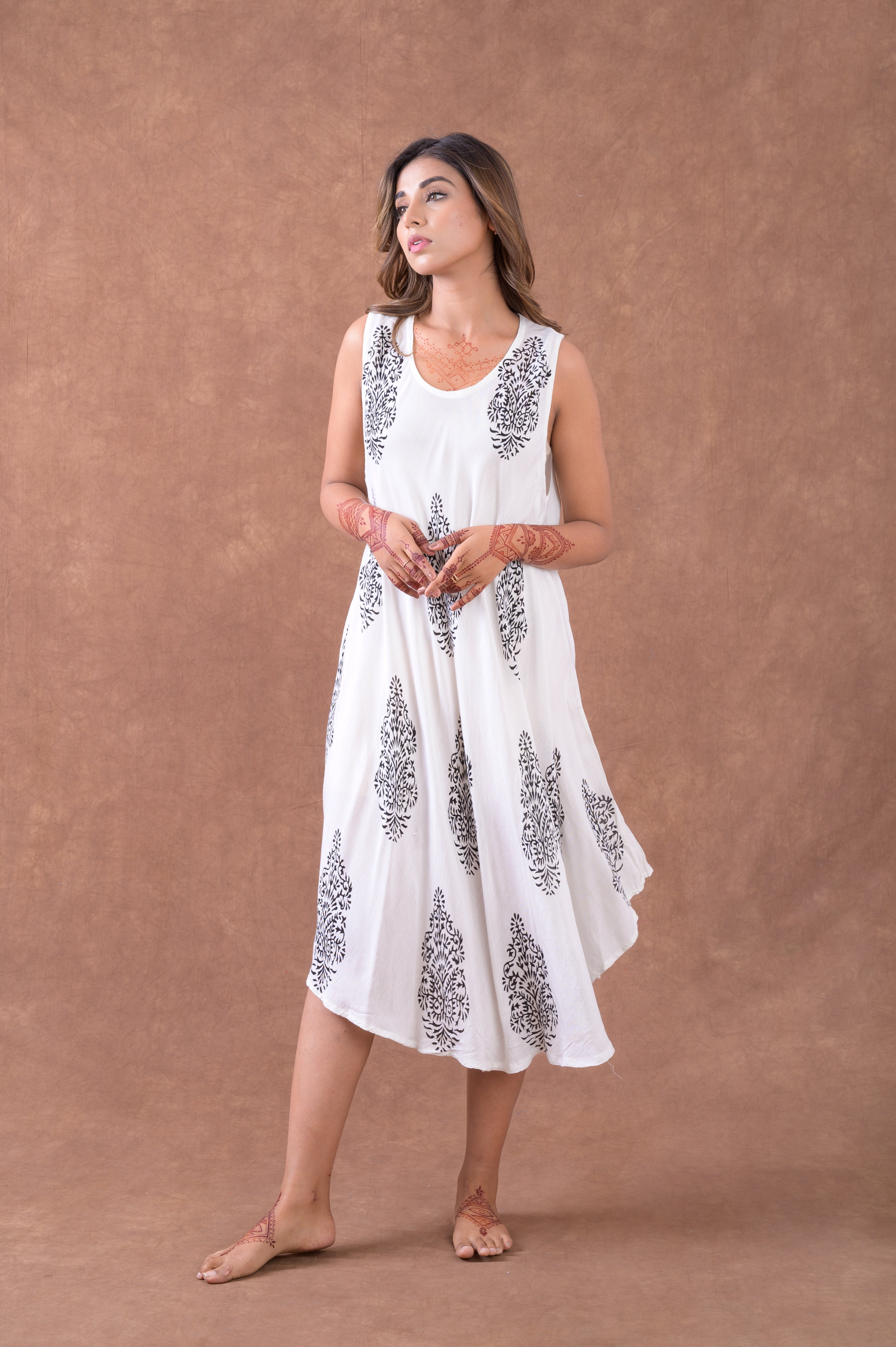 Rhea Lively Sleeveless Print Dress