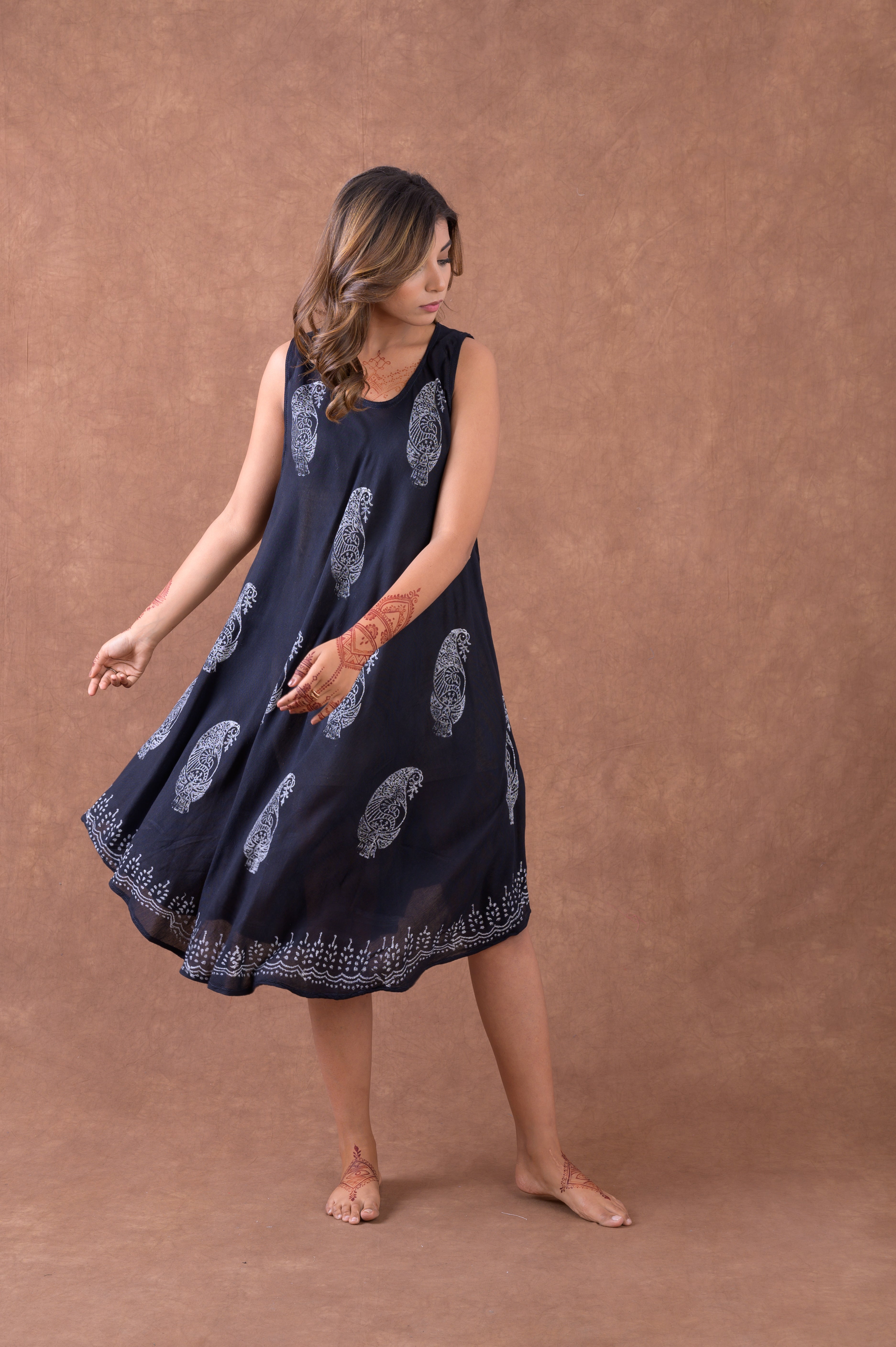 Rhea Lively Sleeveless Print Dress