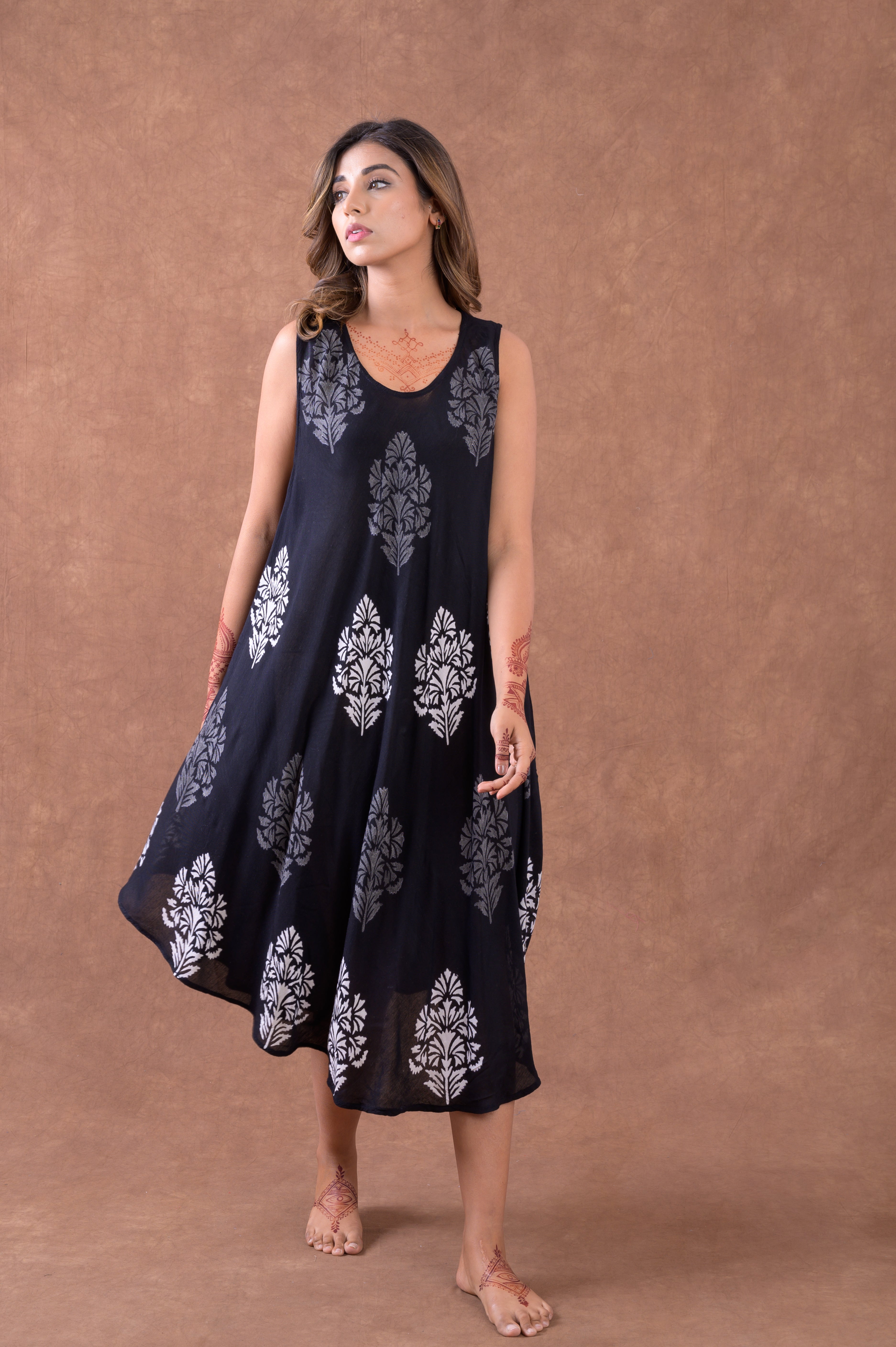 Rhea Lively Sleeveless Print Dress