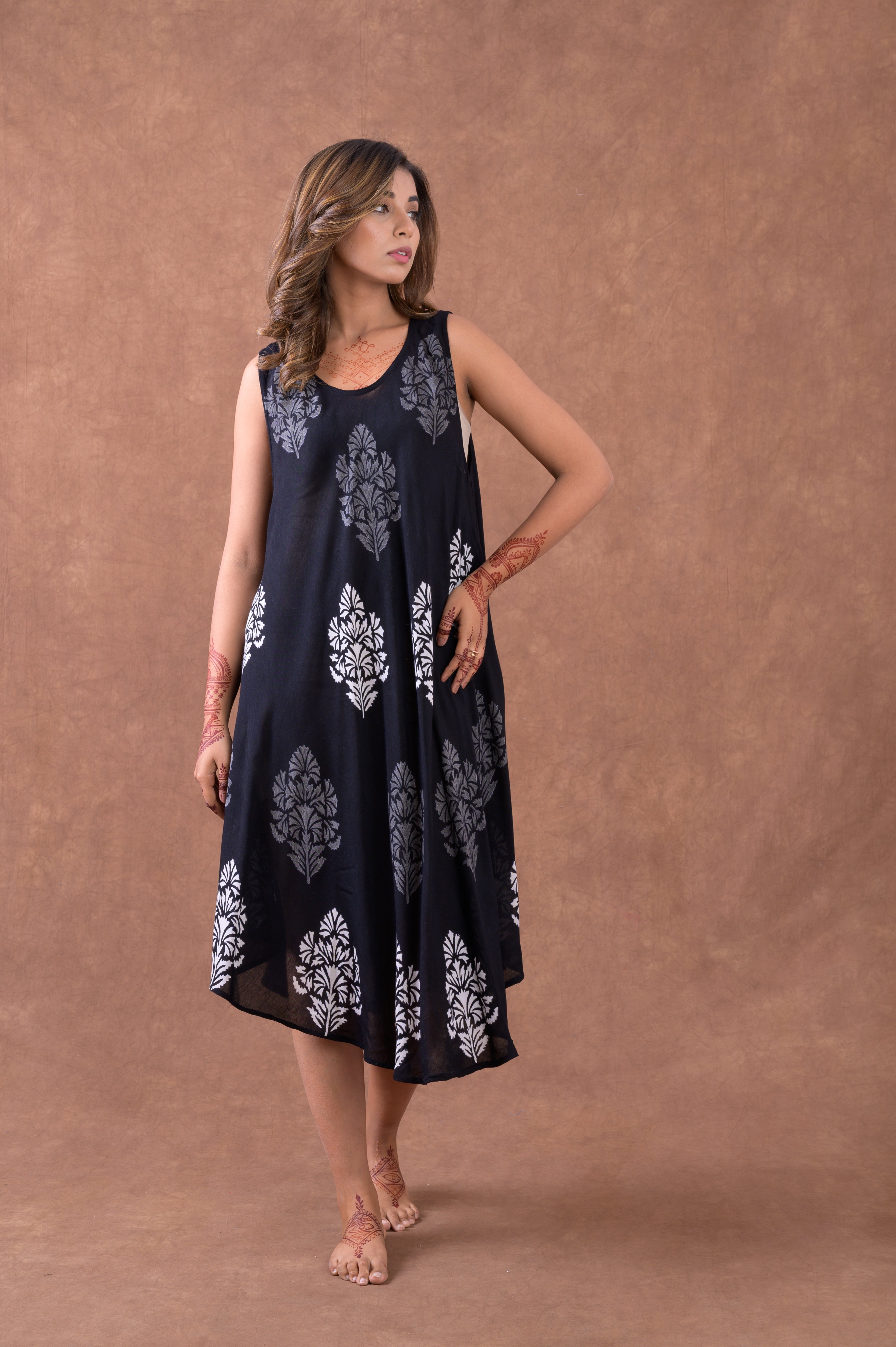 Rhea Lively Sleeveless Print Dress