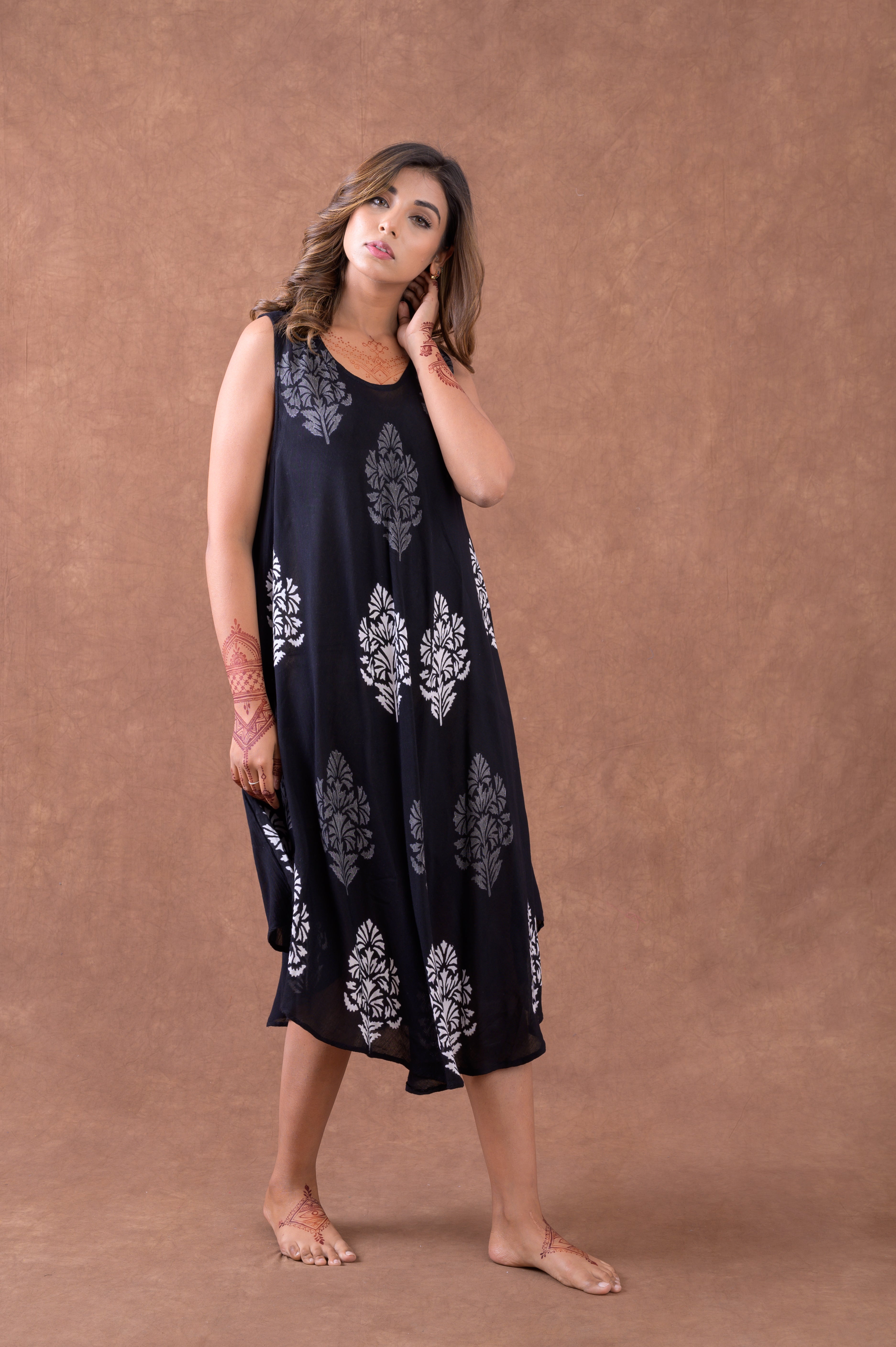 Rhea Lively Sleeveless Print Dress