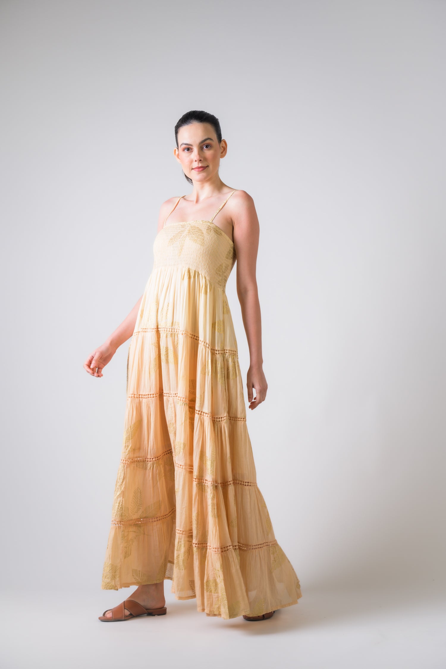 Rhea Sleeveless Foil Print Gown White / One Size