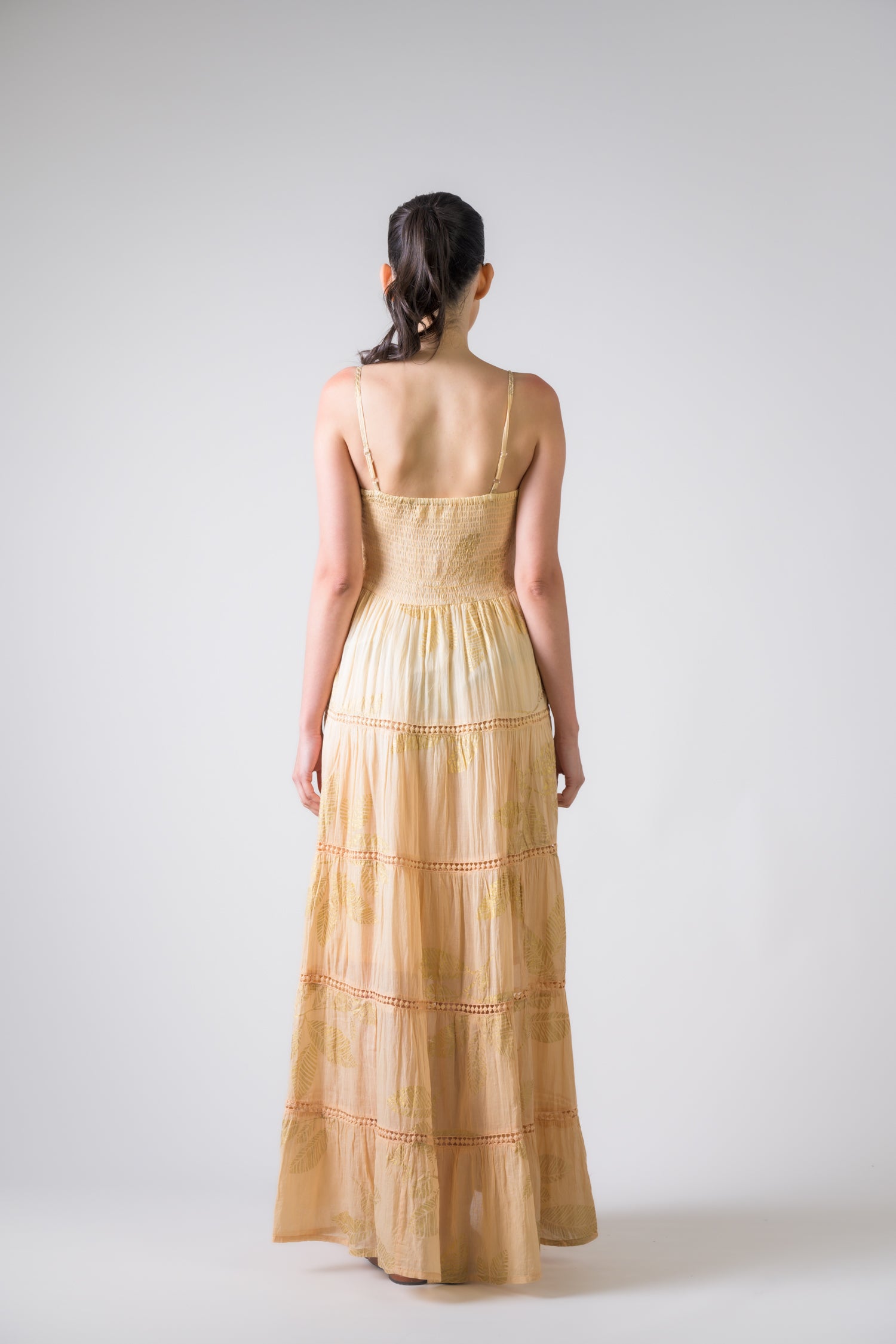 Rhea Sleeveless Foil Print Gown White / One Size