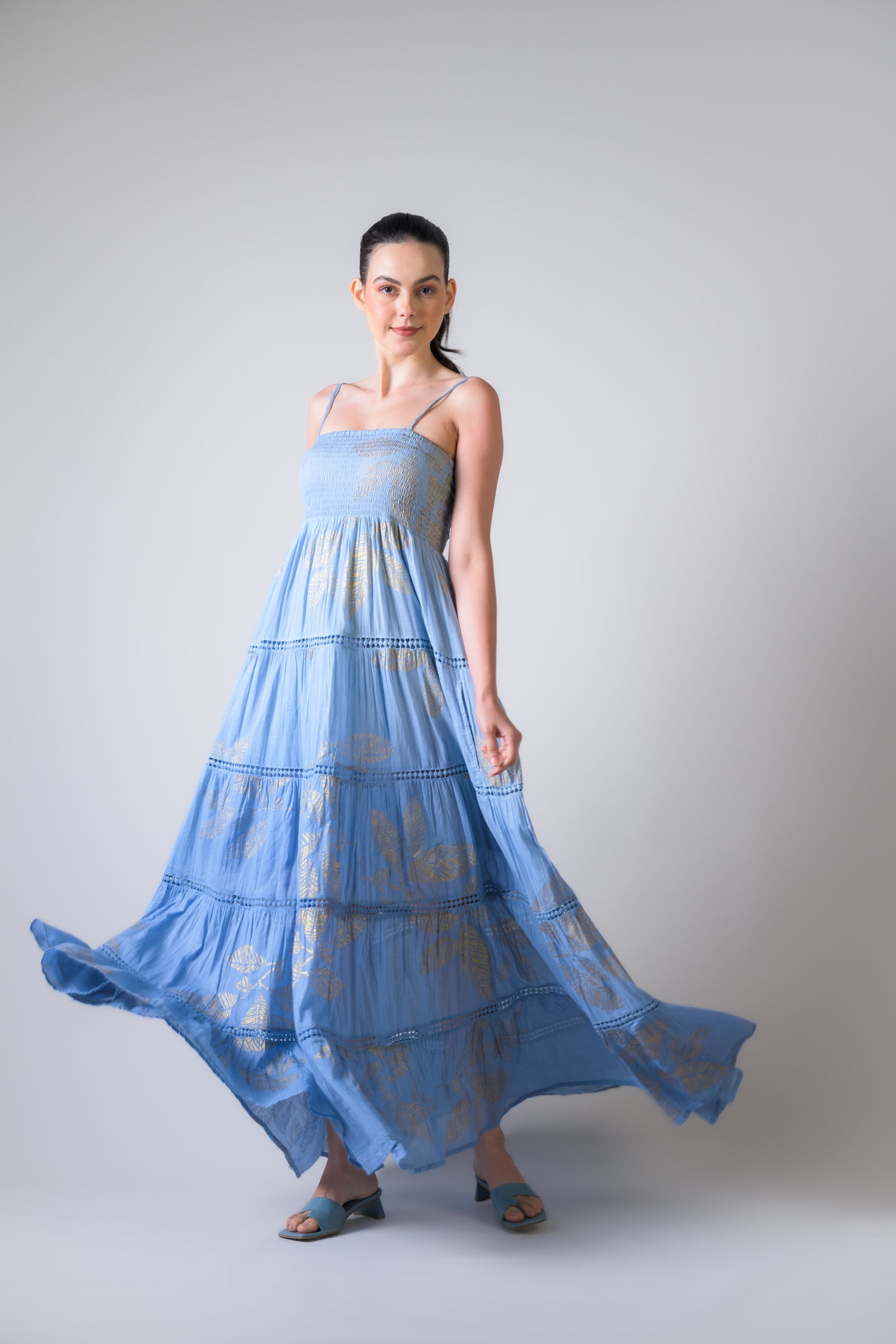 Rhea Sleeveless Foil Print Gown Blue / One Size