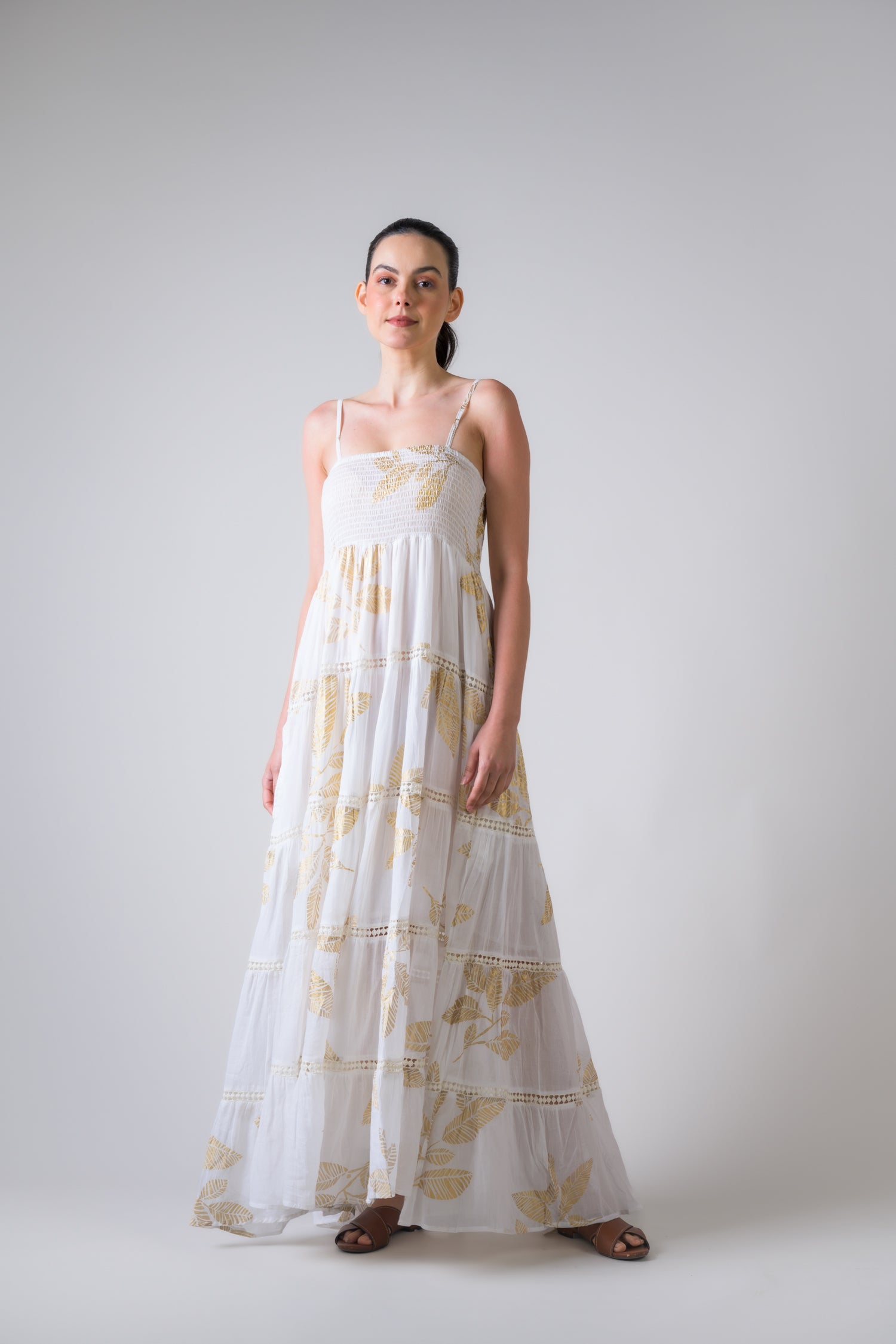 Rhea Sleeveless Foil Print Gown White / One Size