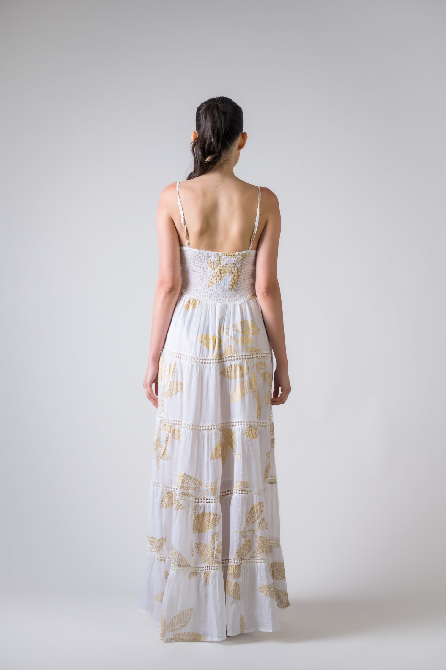 Rhea Sleeveless Foil Print Gown White / One Size