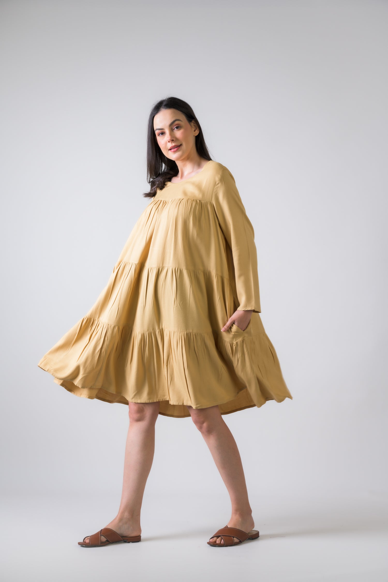 Rhea Turin Dress with Long Sleeves Beige / S/M