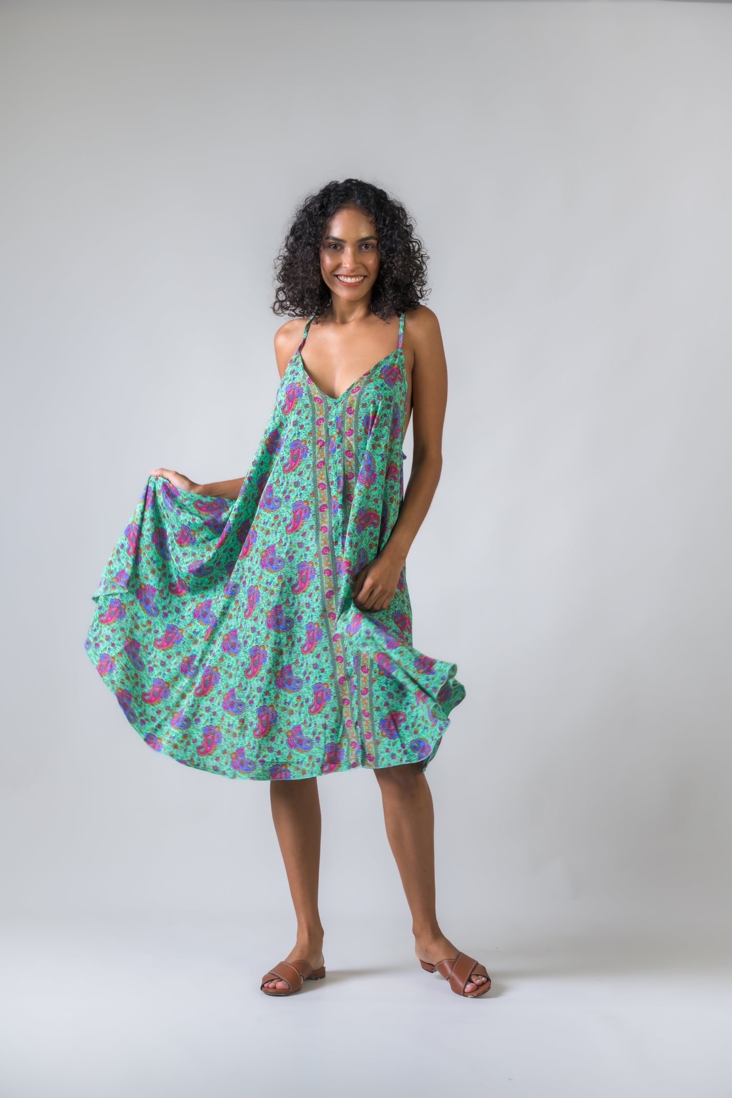 Rhea Backless Halter Dress Variad color / One Size