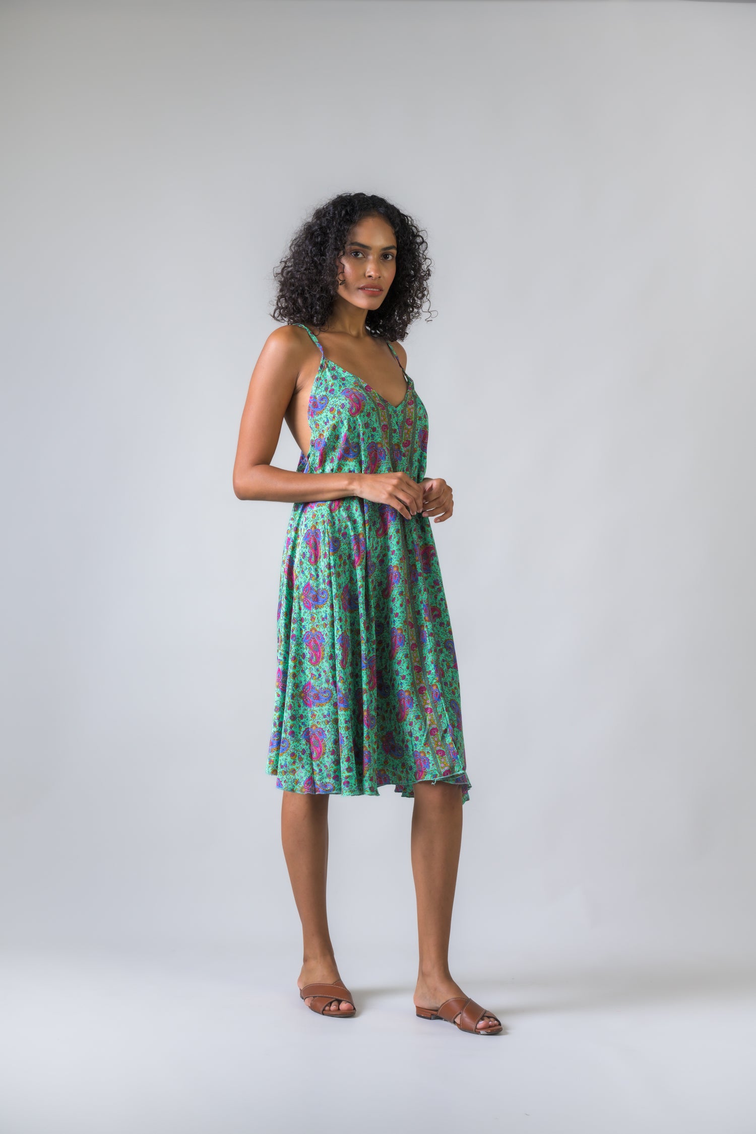 Rhea Backless Halter Dress Variad color / One Size