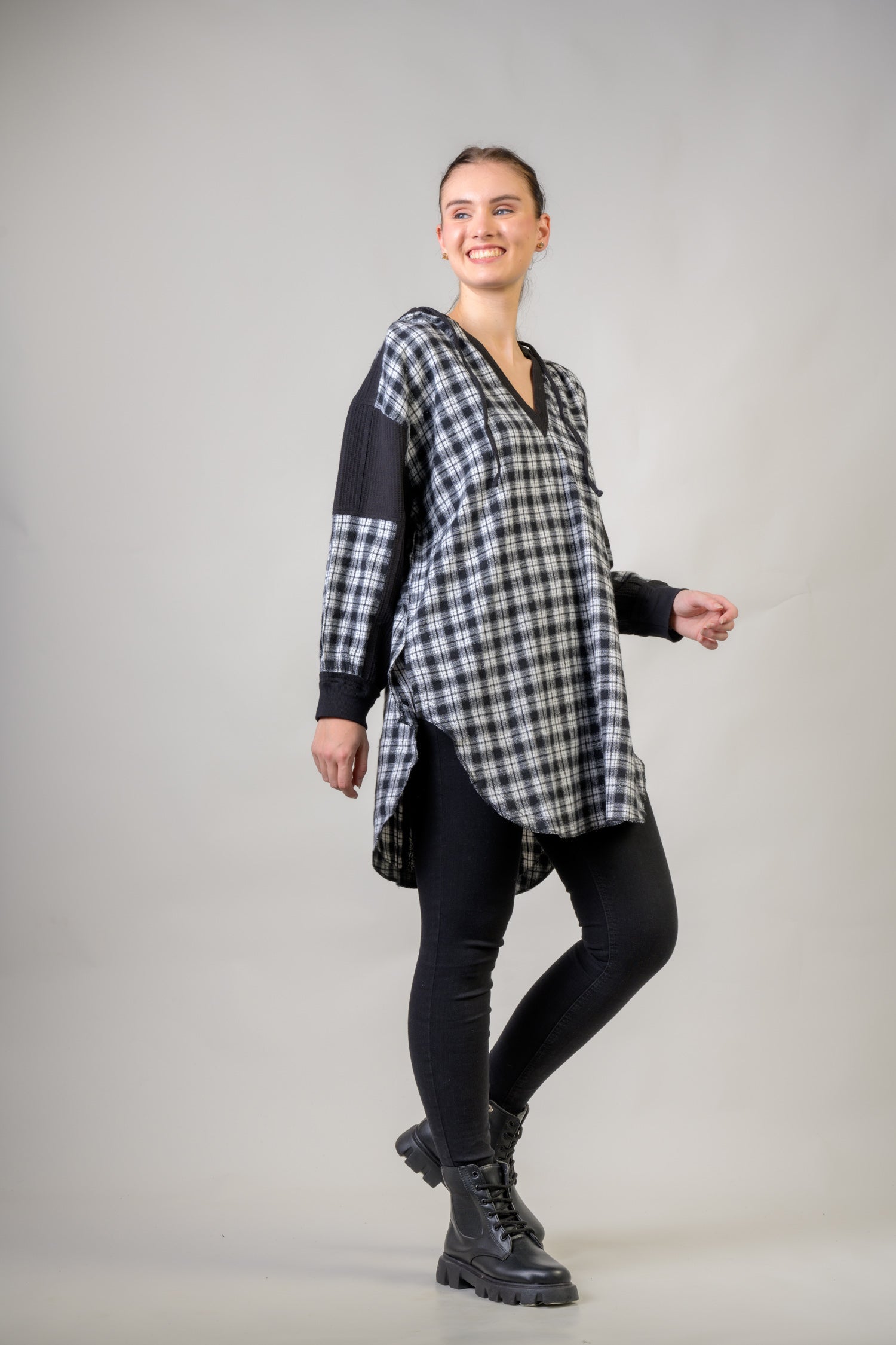 Rhea Cannon Hoodie Shirt Black / L/X