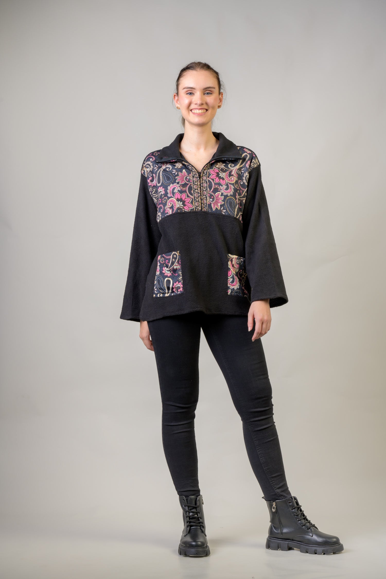 Rhea Floral Light Jacket Black / Large