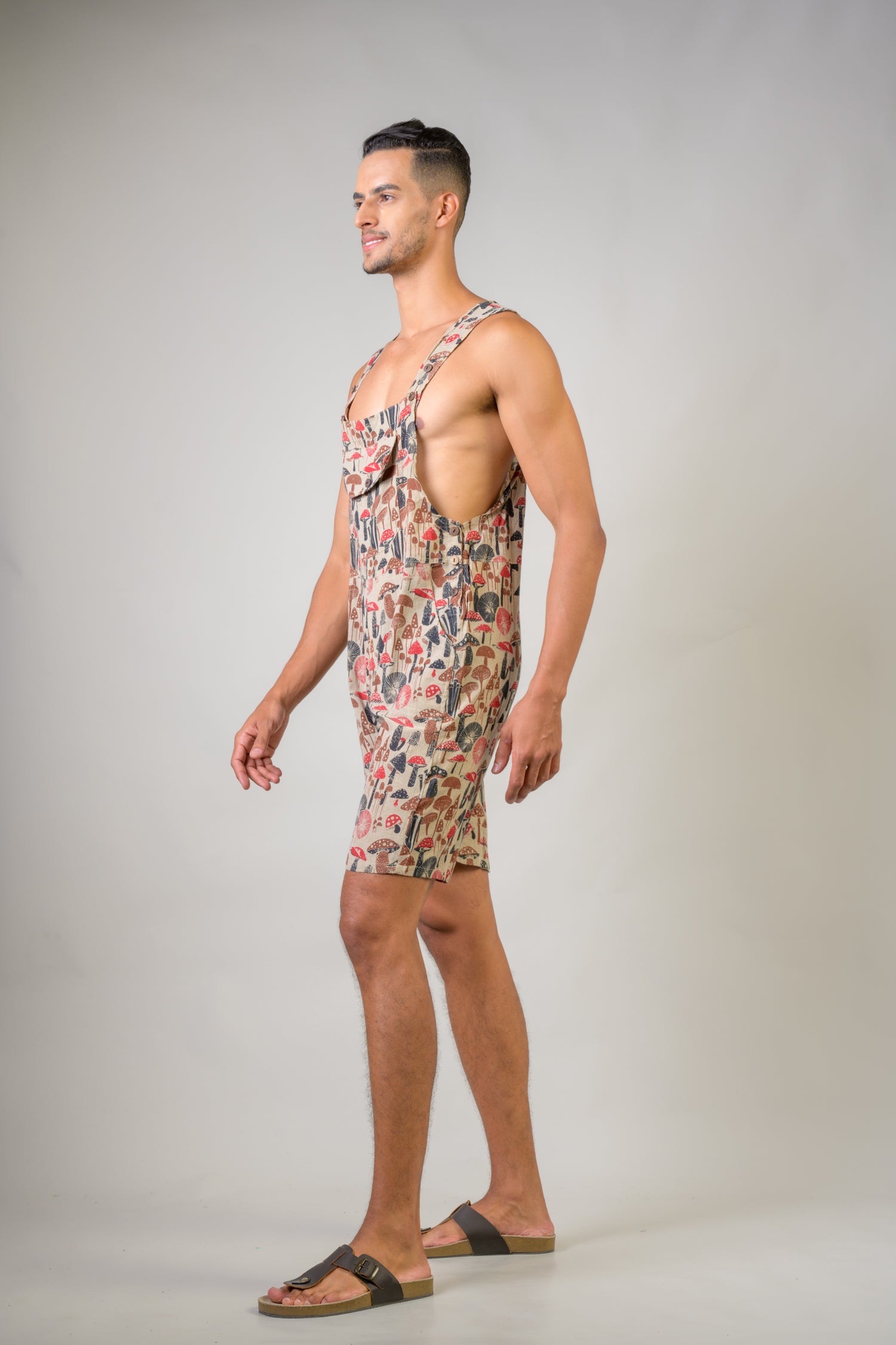 Rhea Mushroom Spots Short Jumper Black / Small