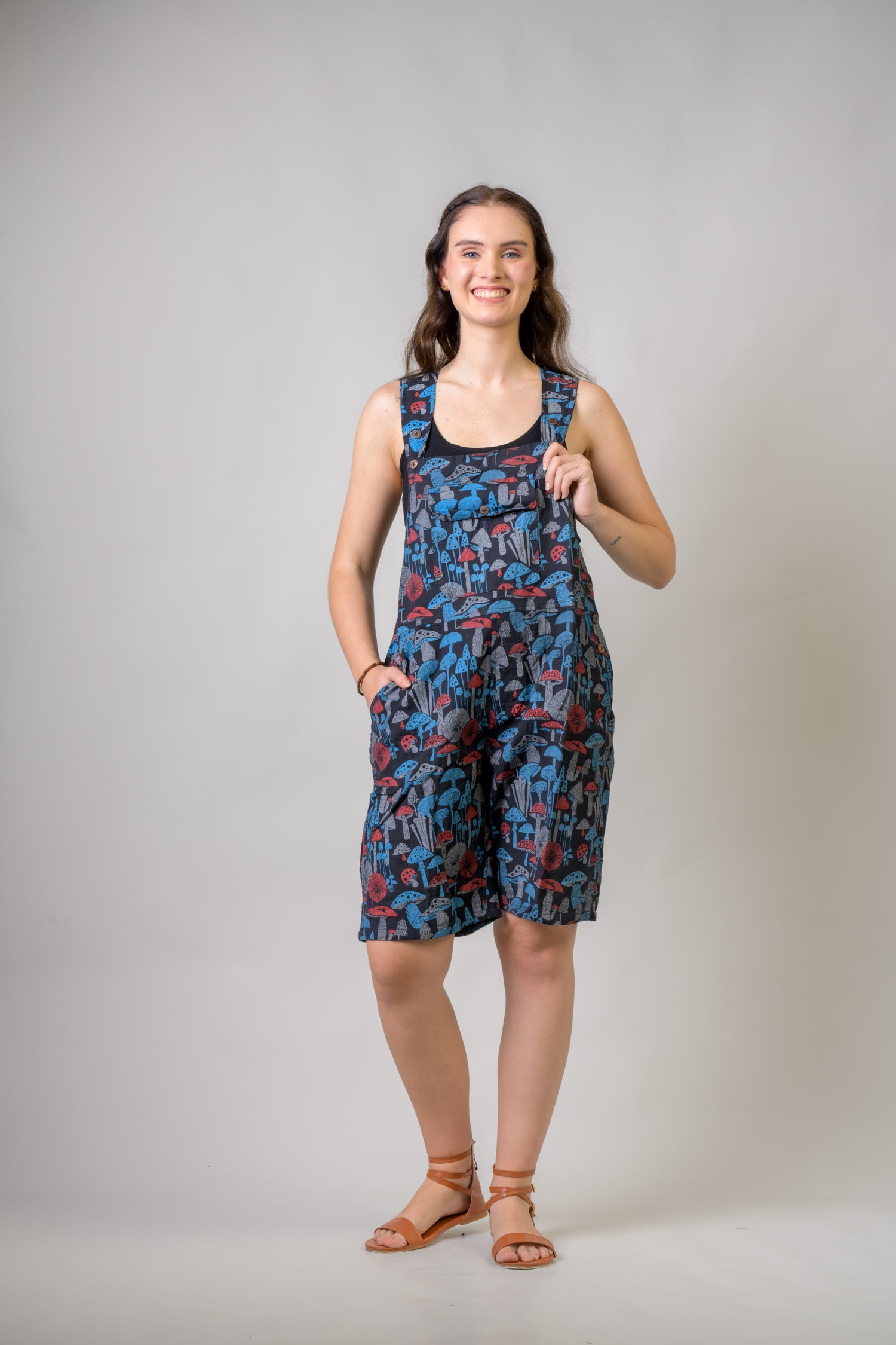 Rhea Mushroom Spots Short Jumper Black / Small