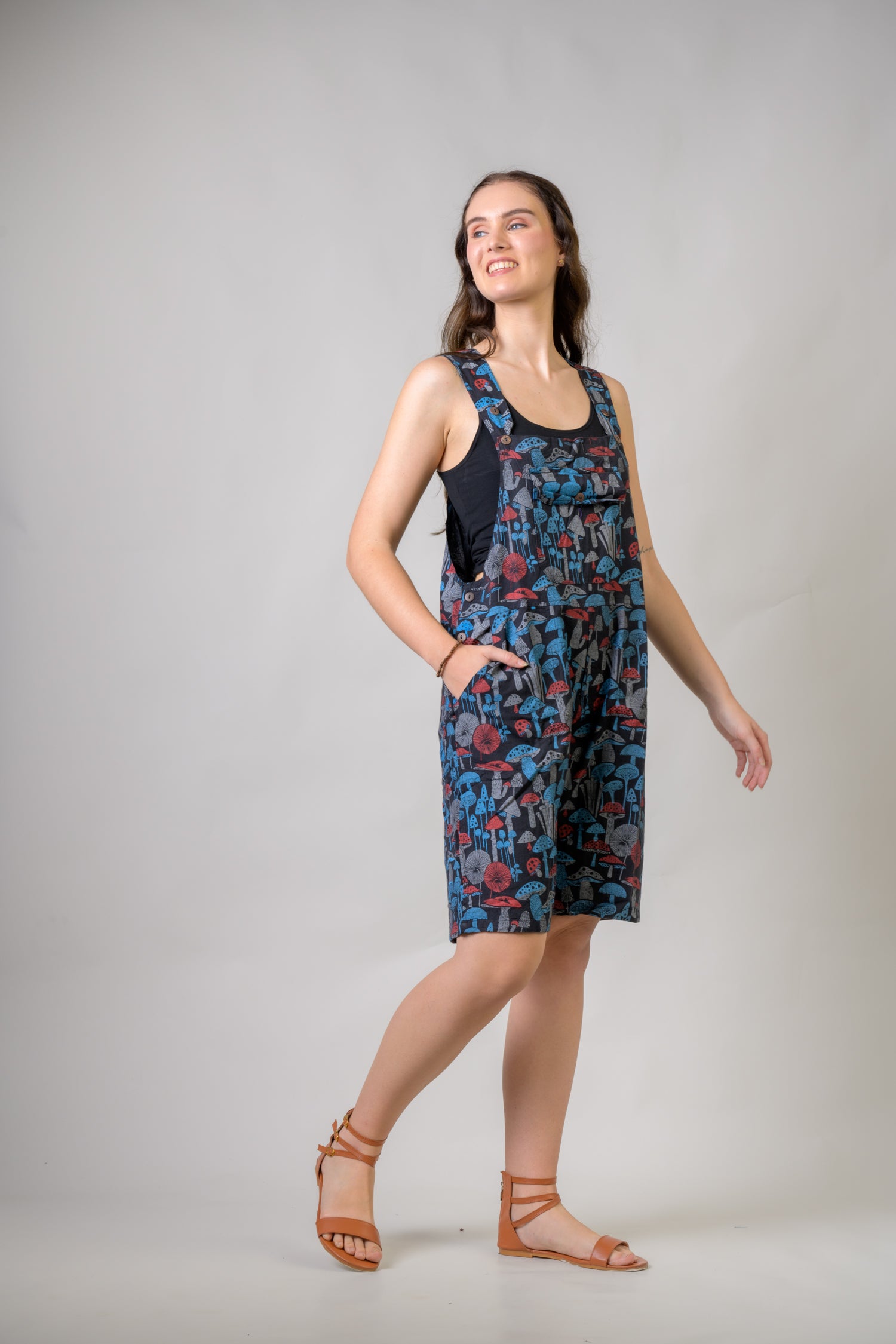 Rhea Mushroom Spots Short Jumper Black / Medium