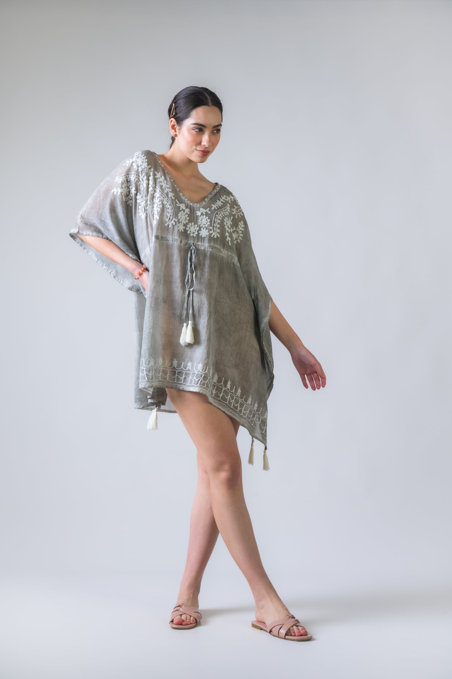 Rhea Tie Waisted Embroidered Short Kaftan Black / One Size
