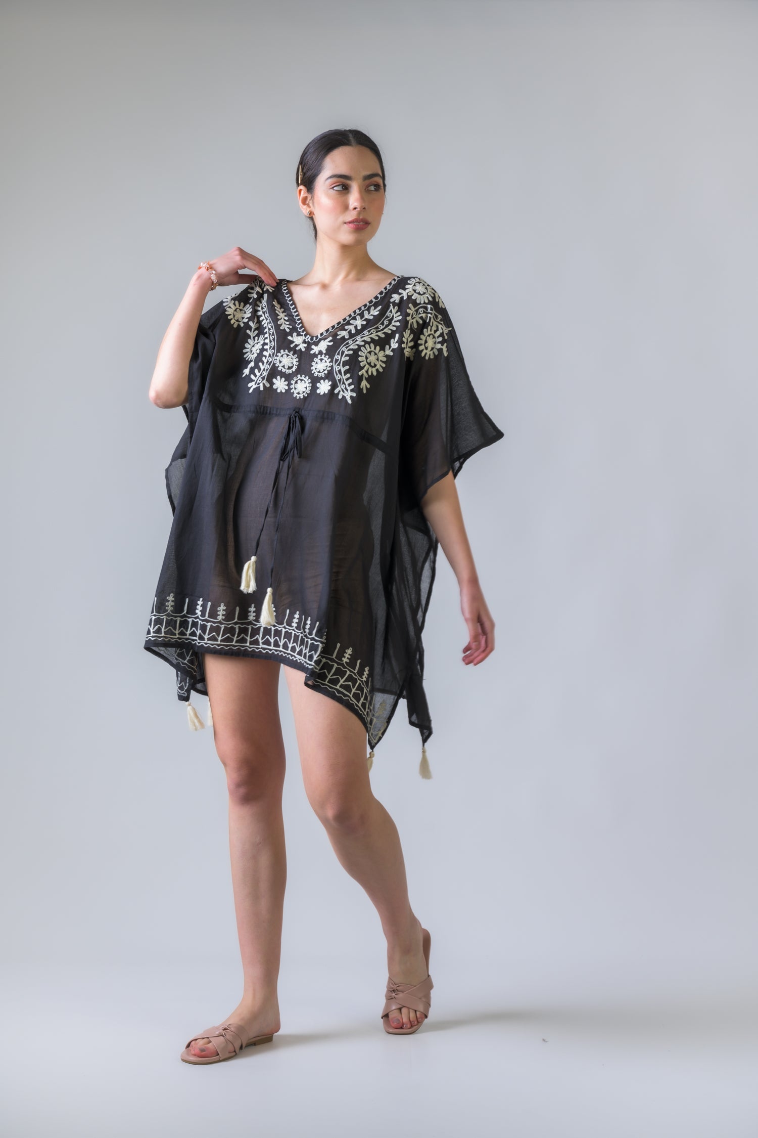 Rhea Tie Waisted Embroidered Short Kaftan Black / One Size