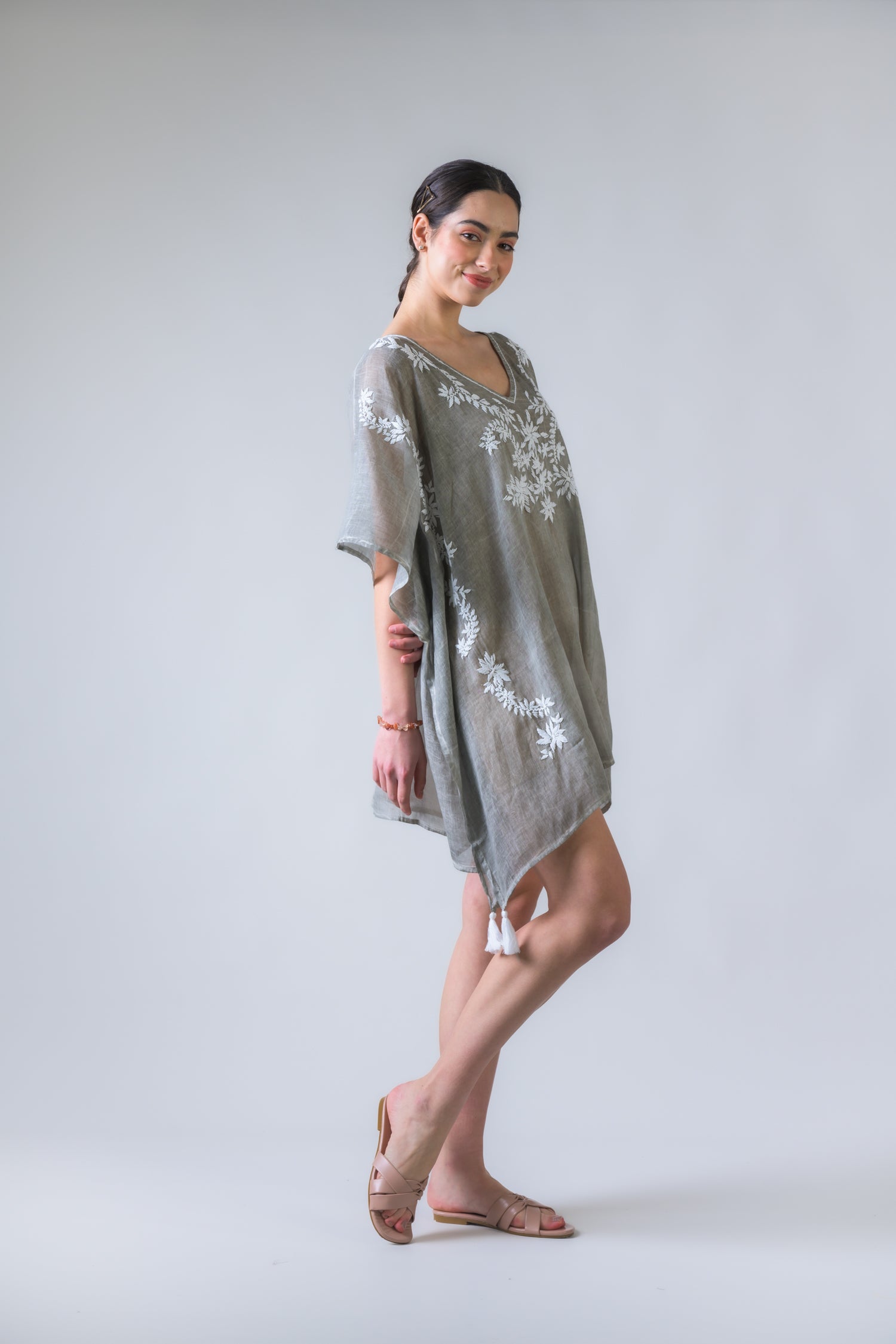 Rhea Laurels Embroidered Short Kaftan Grey / One Size