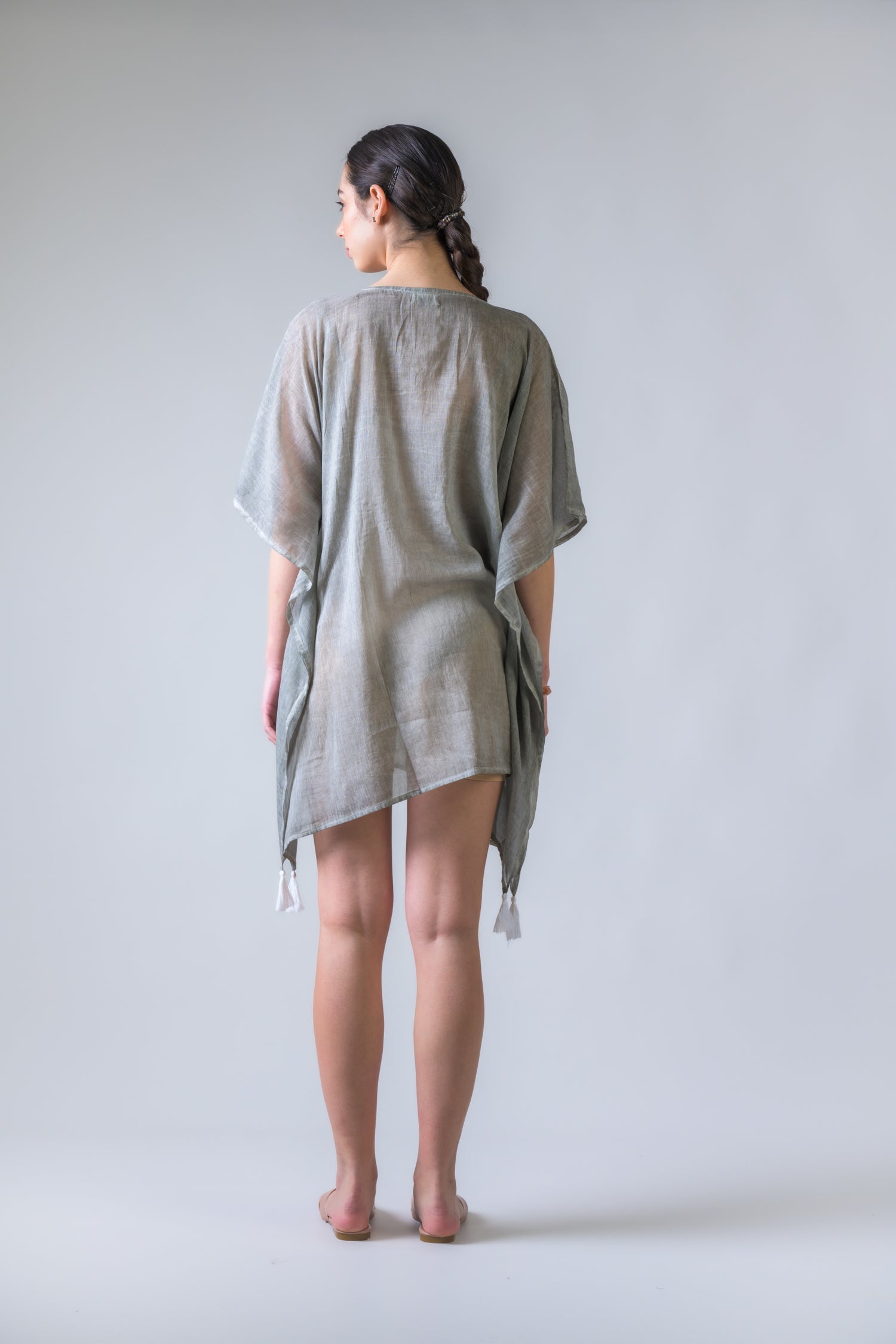 Rhea Laurels Embroidered Short Kaftan Grey / One Size
