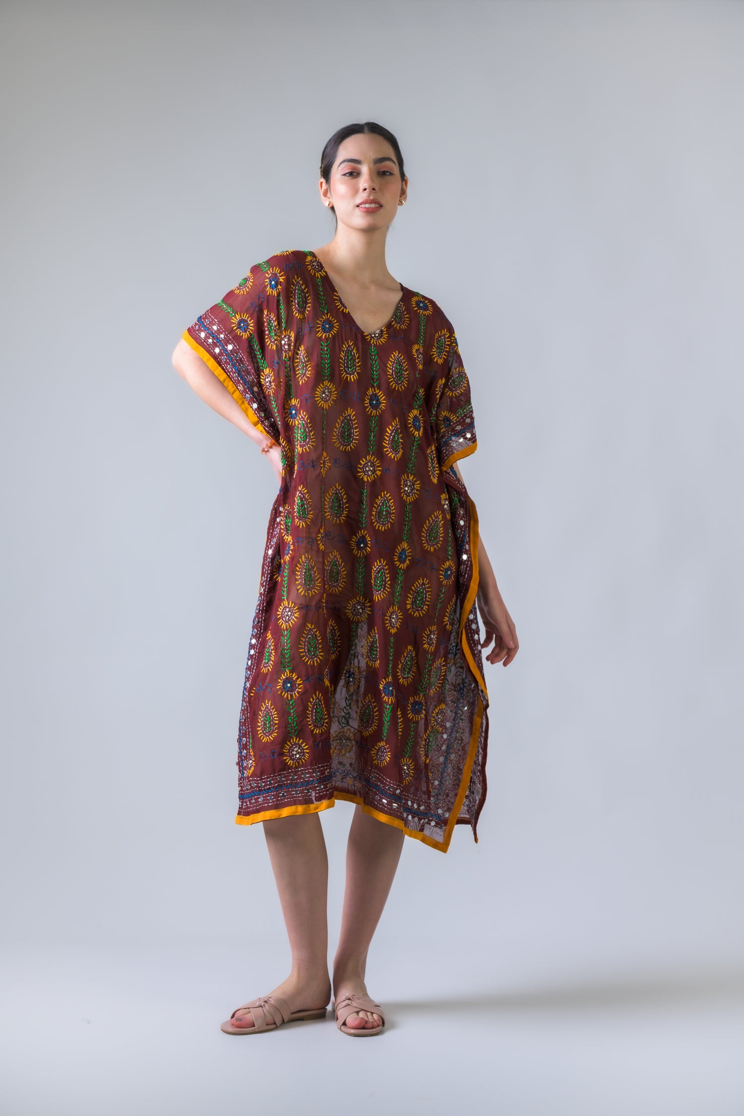Rhea Embroidery Kaftan Brown / One Size