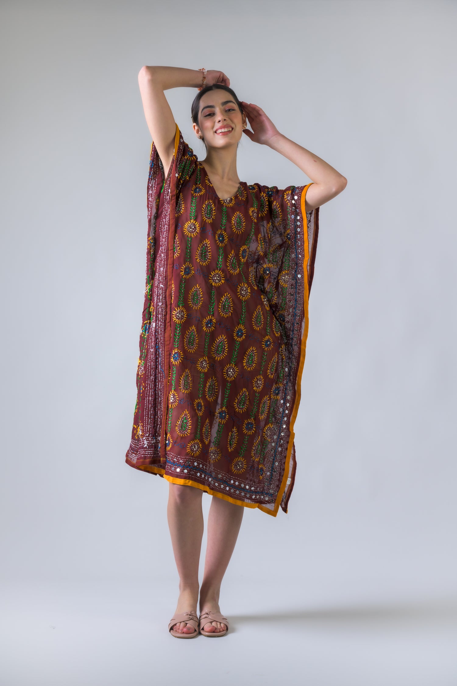Rhea Embroidery Kaftan Brown / One Size