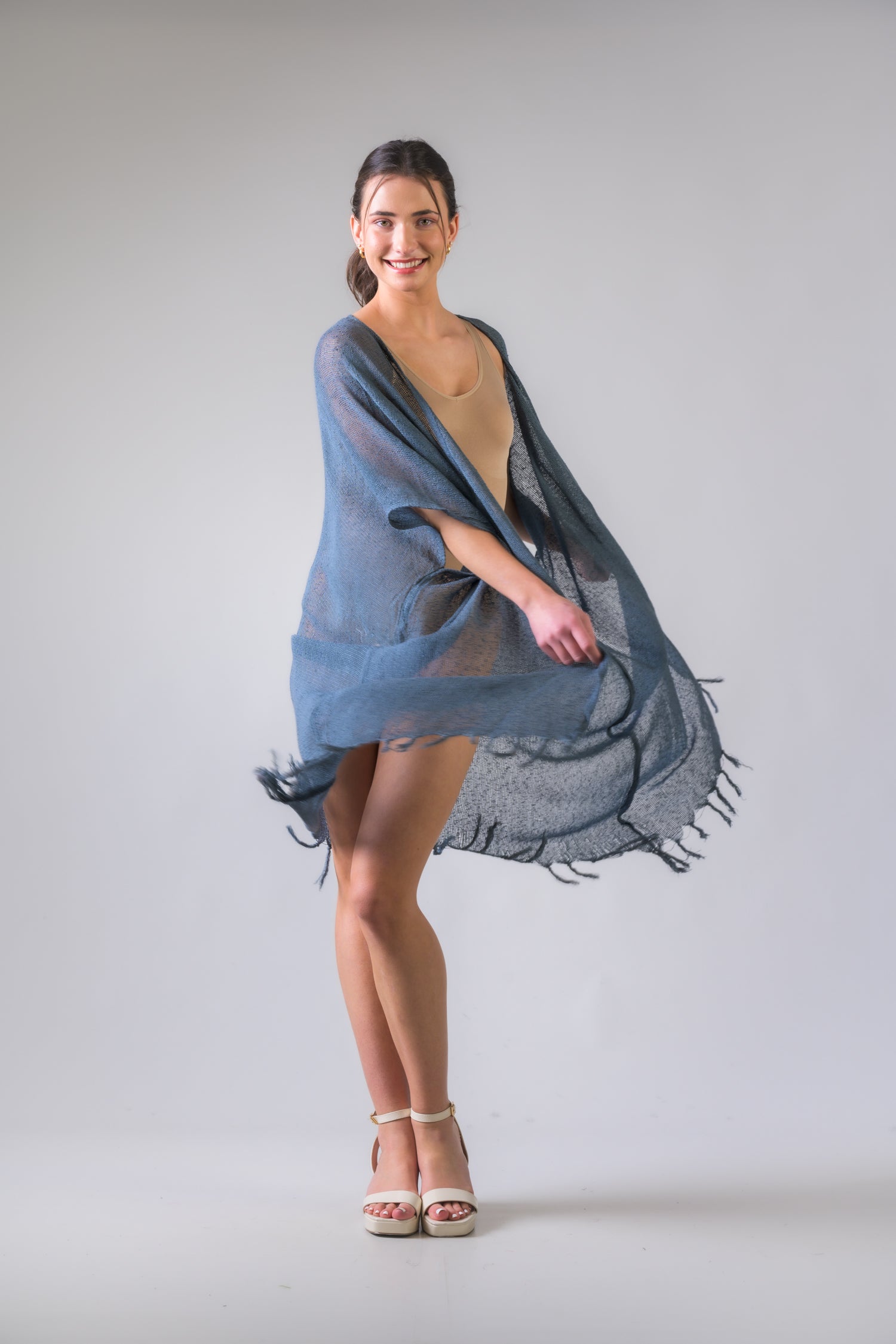 Rhea Light Short Kimono Black / One Size