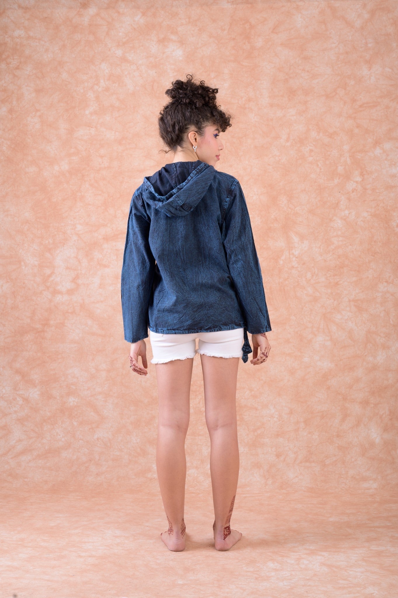Rhea Om Hoodie Black / Small