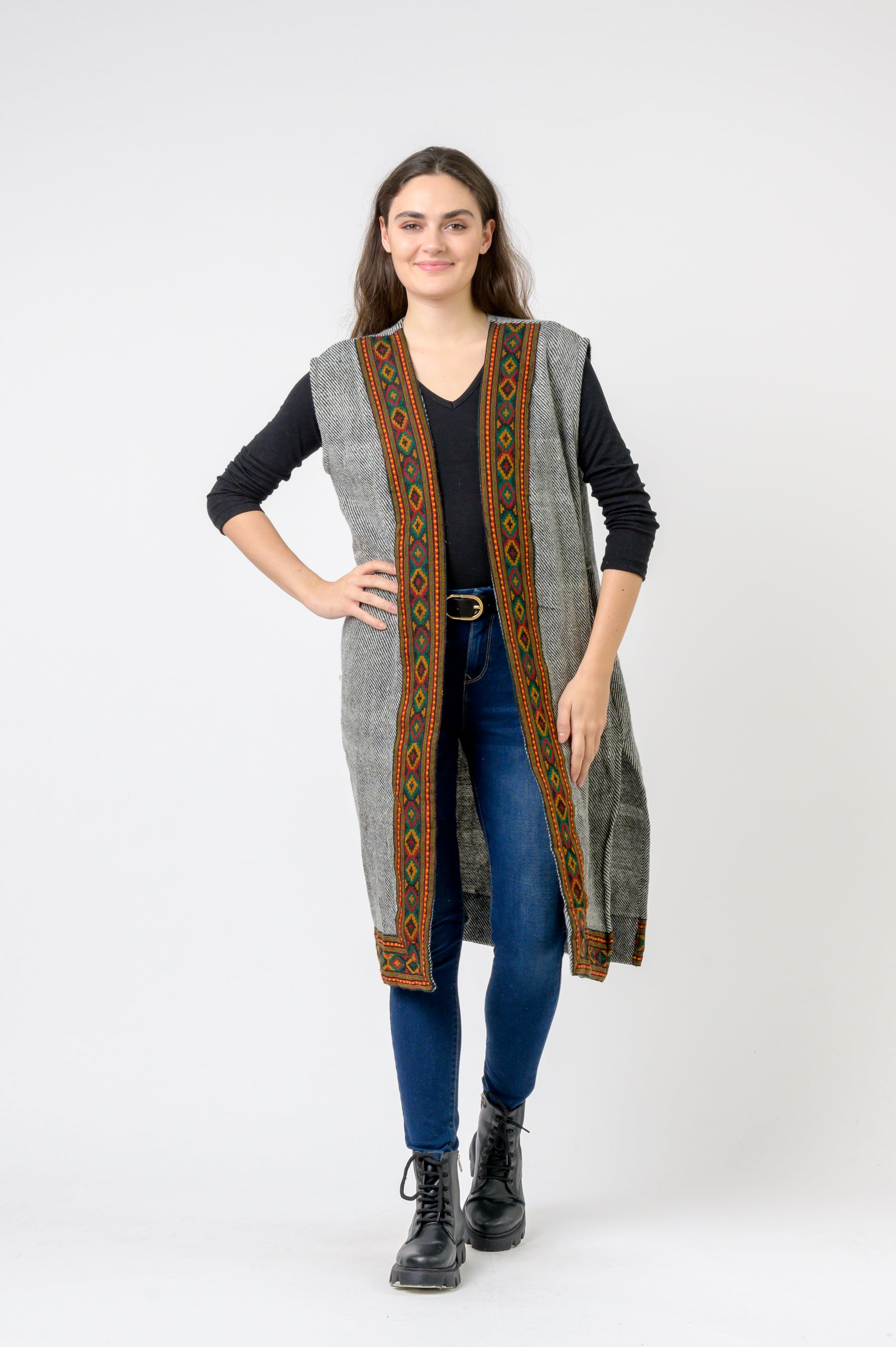 Rhea Sleeveless Shawl With Printed Hem (Assorted)