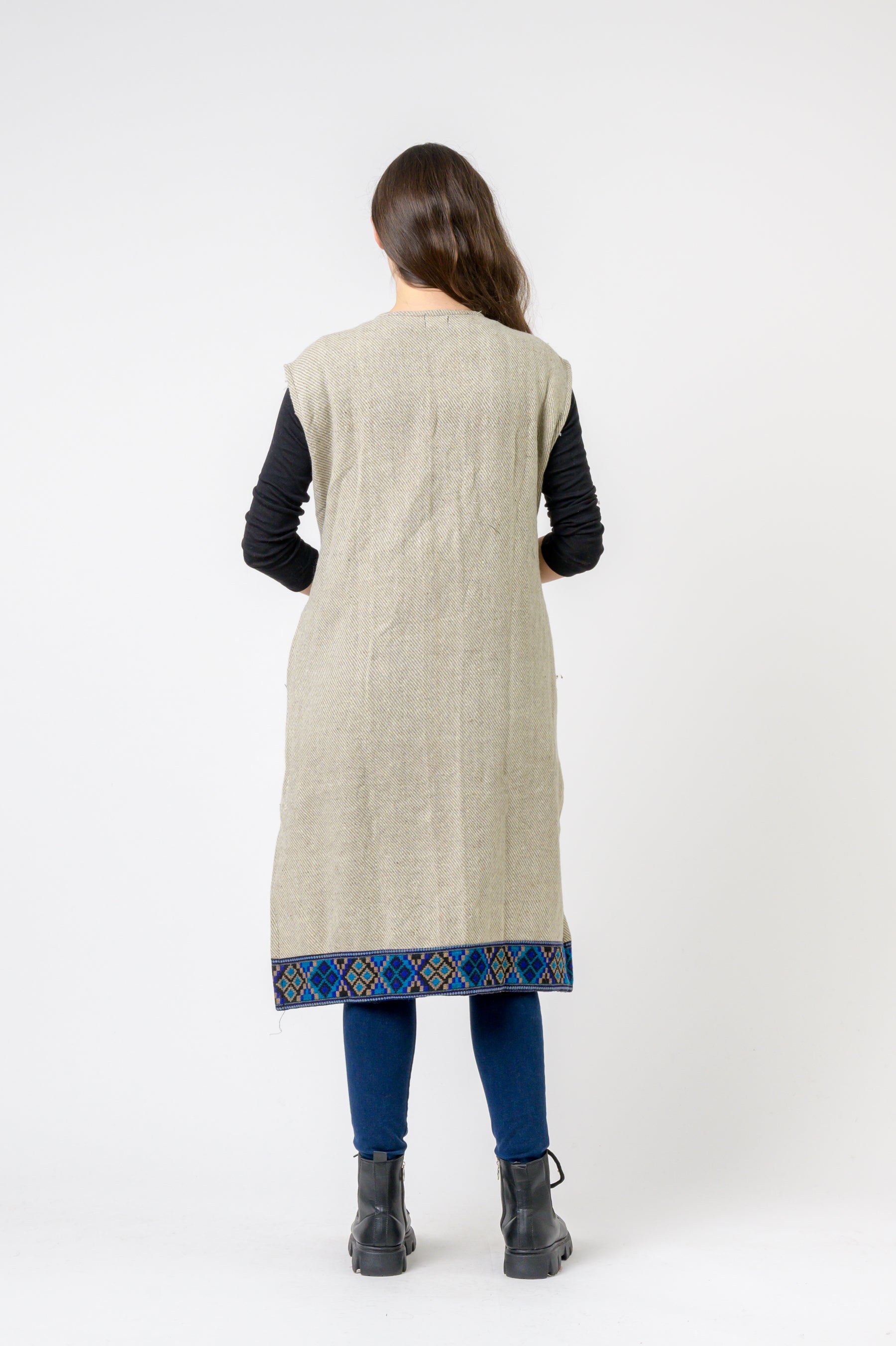 Rhea Sleeveless Shawl With Printed Hem (Assorted)