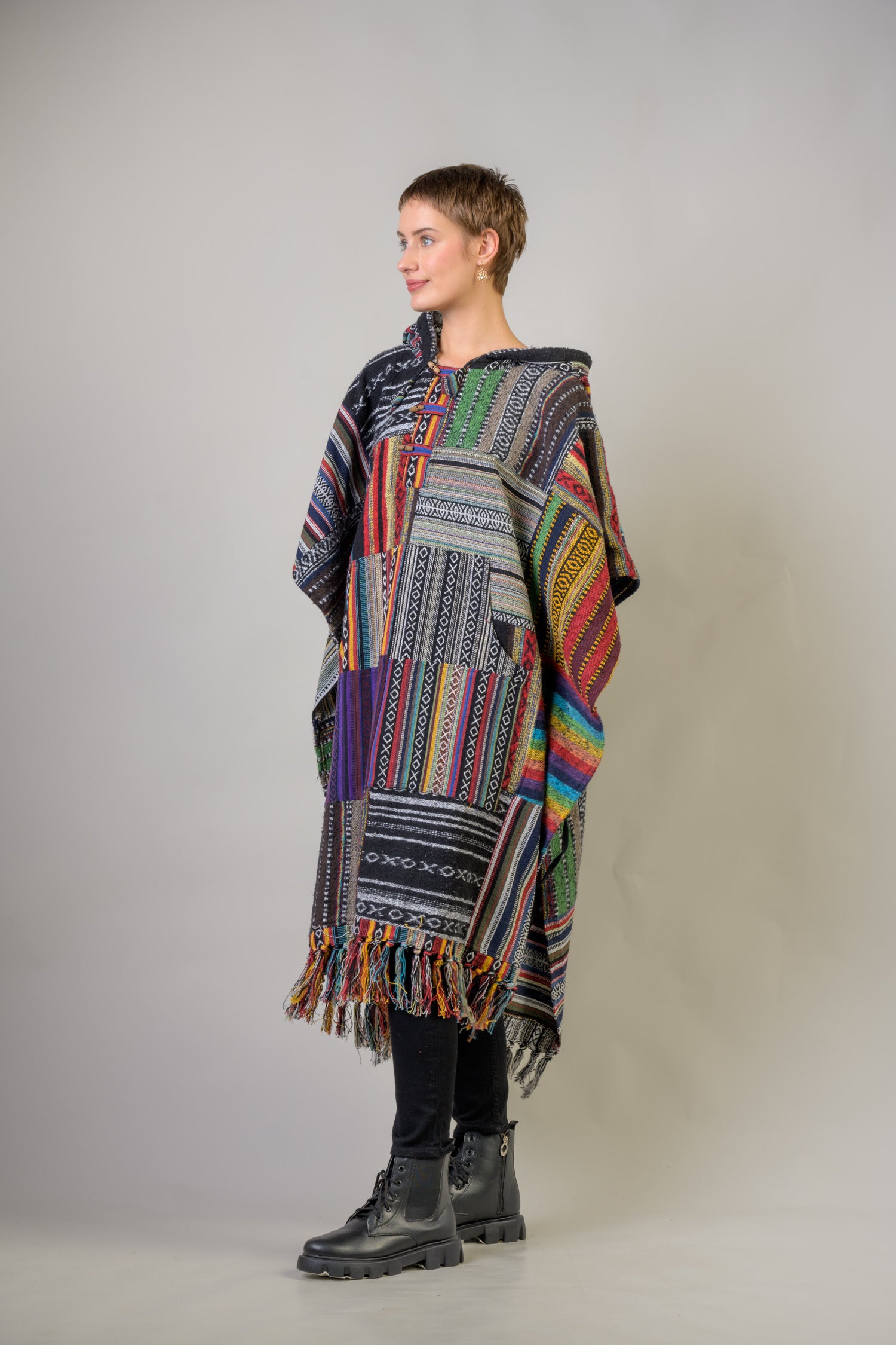 Rhea Pattern Cotton Poncho Black / One Size