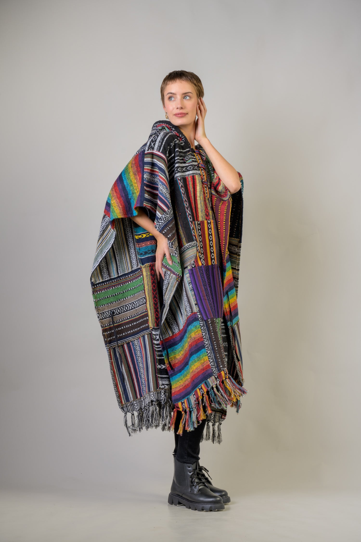 Rhea Pattern Cotton Poncho Black / One Size