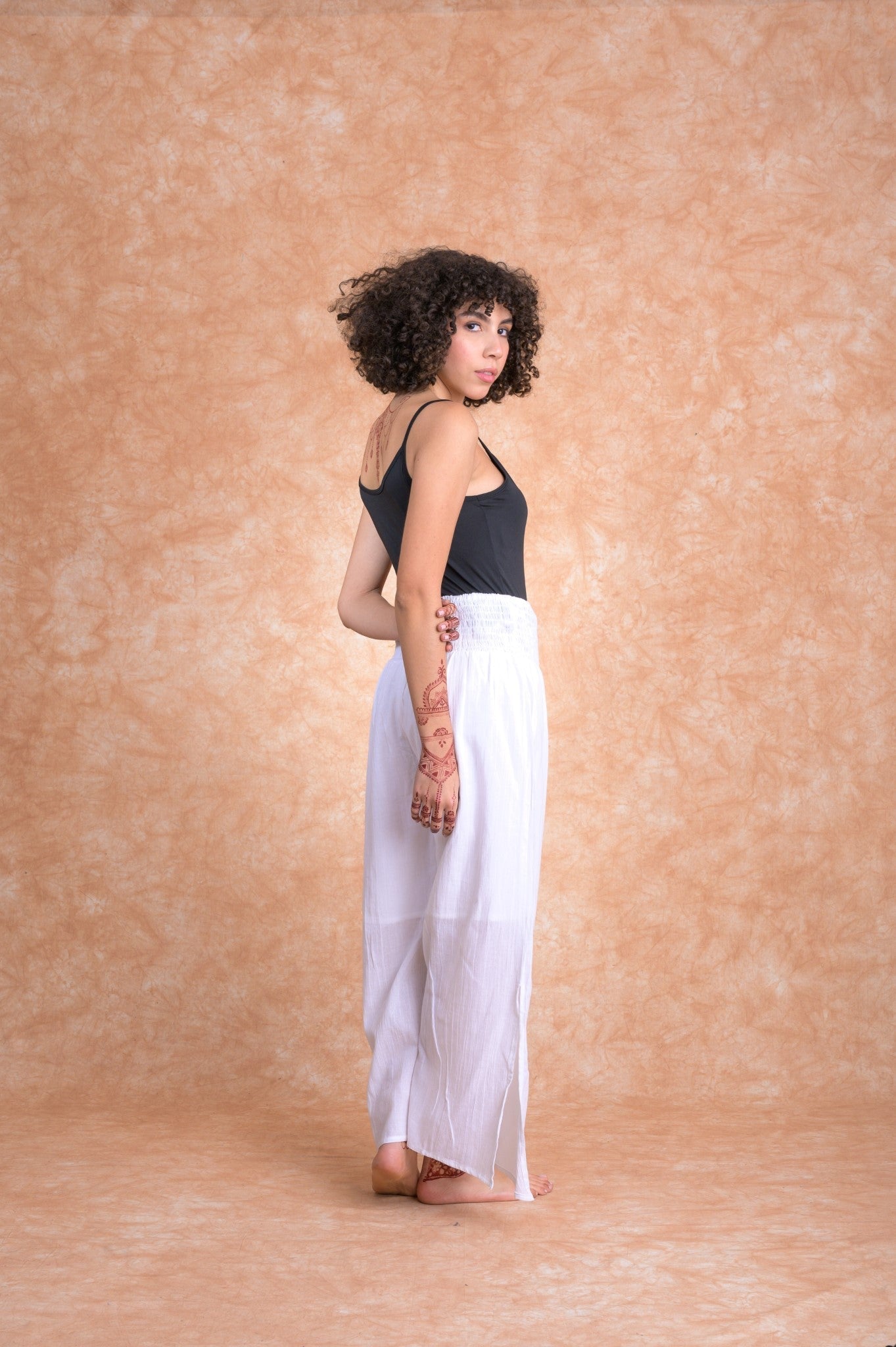 Rhea Osaka Pants White / L/X