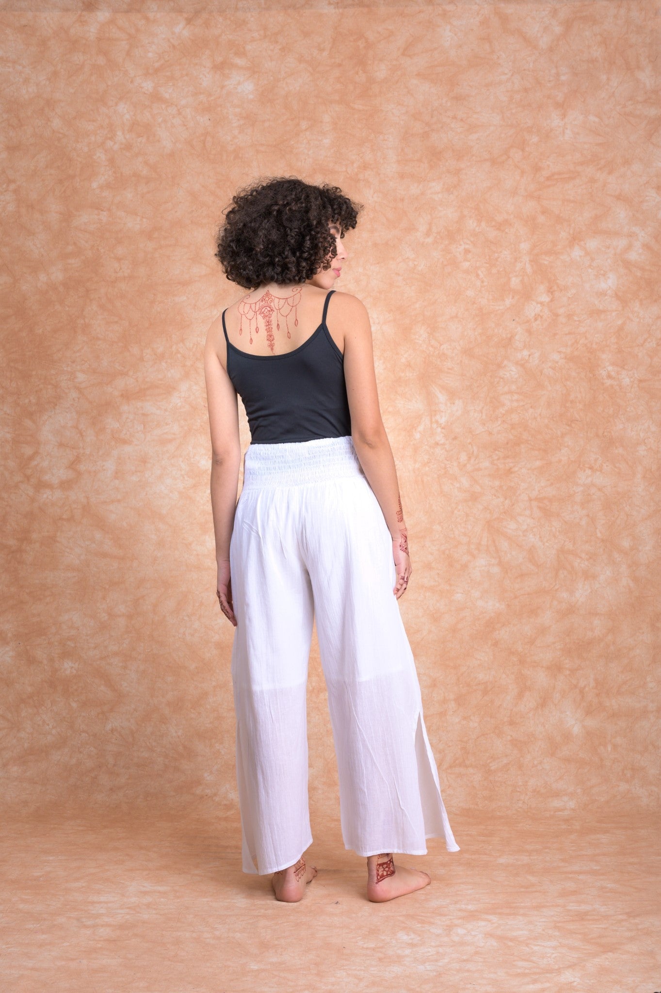 Rhea Osaka Pants White / L/X