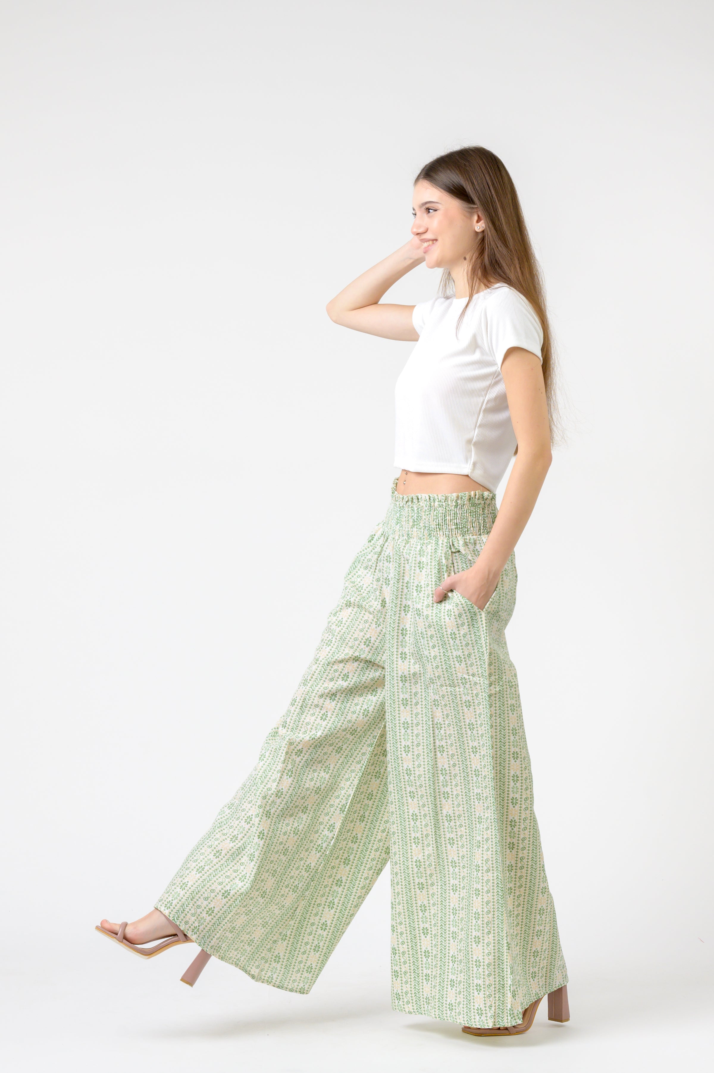 Rhea Flower Print Palmas Pants