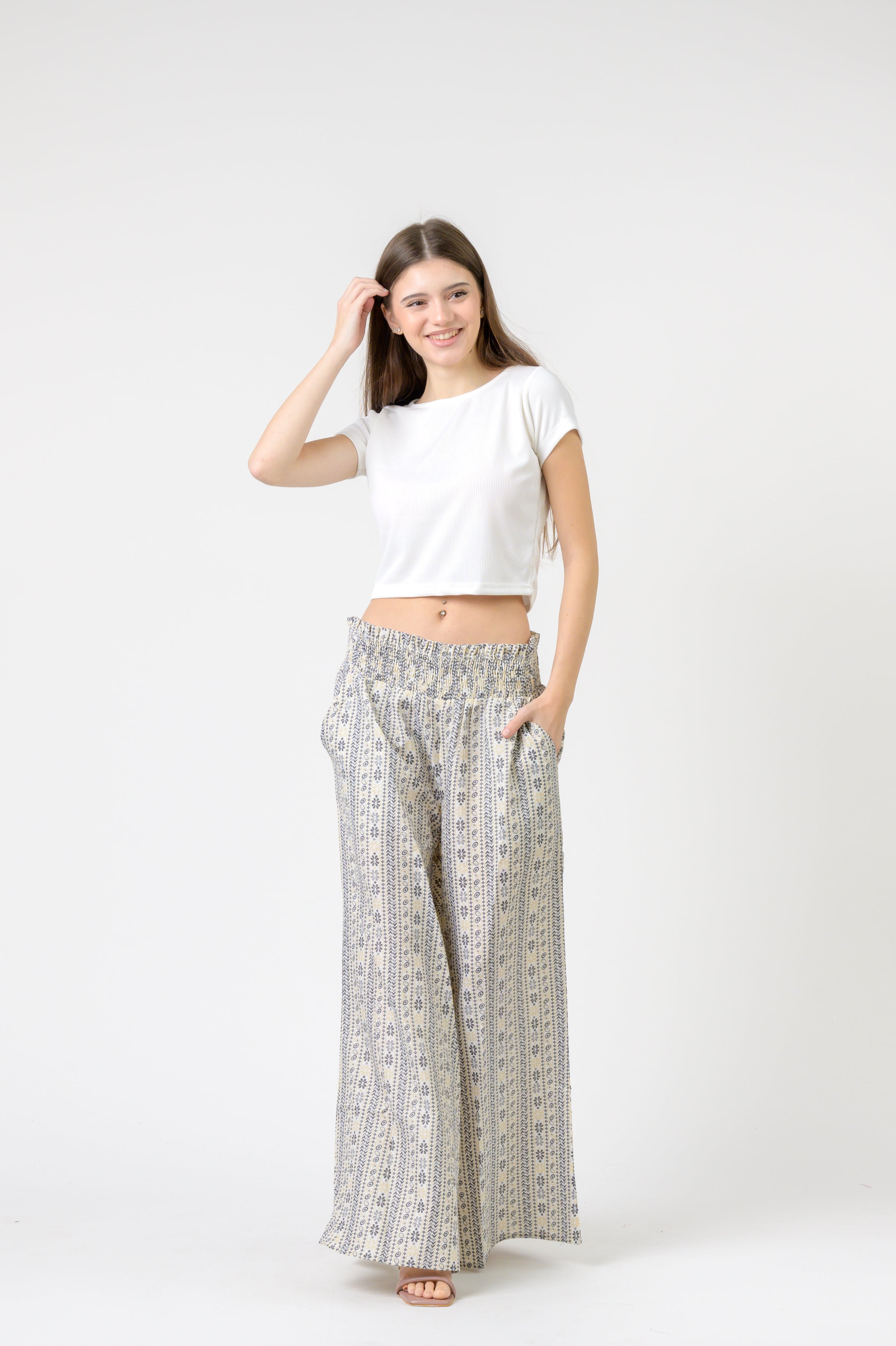 Rhea Flower Print Palmas Pants