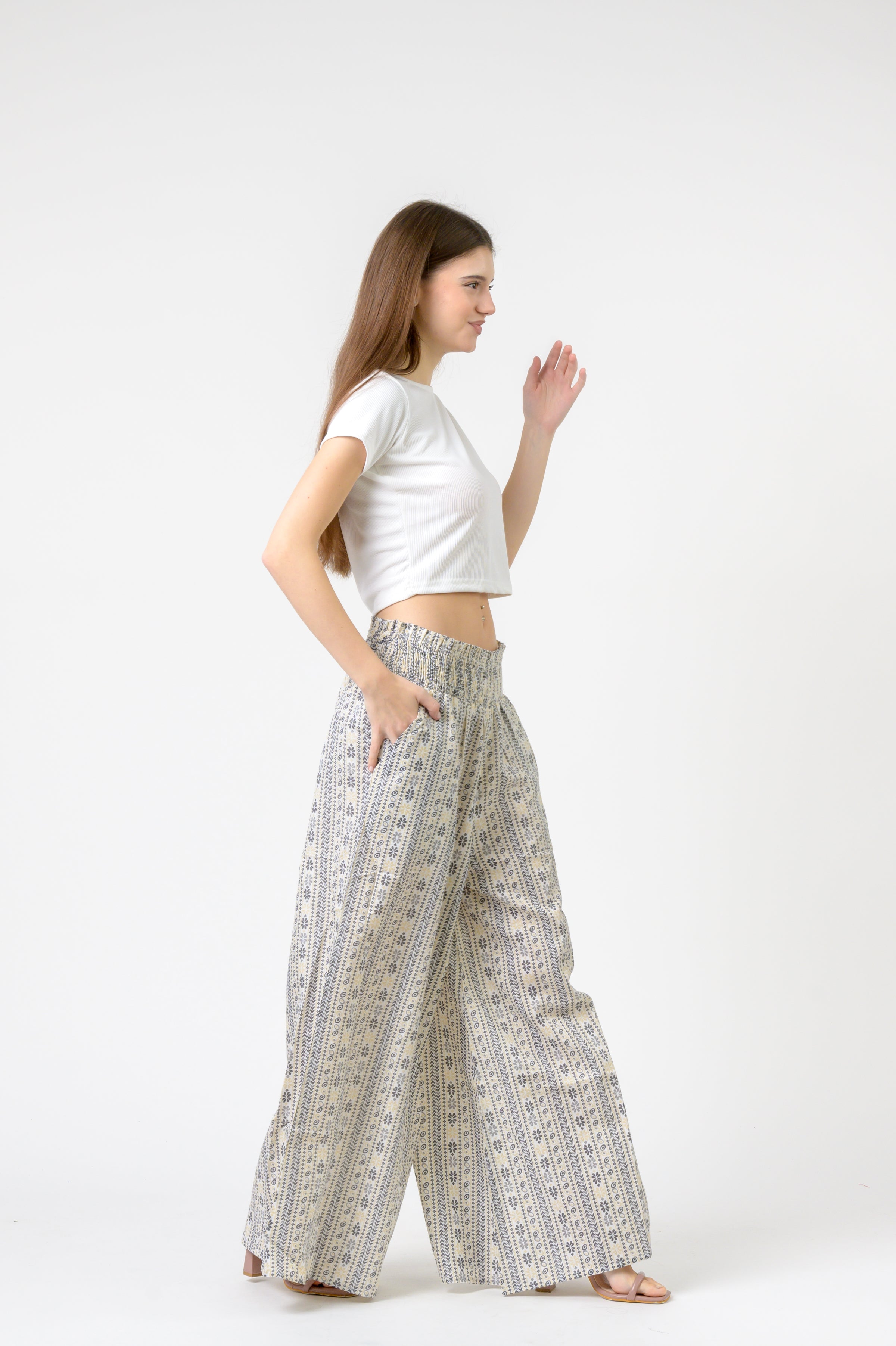 Rhea Flower Print Palmas Pants