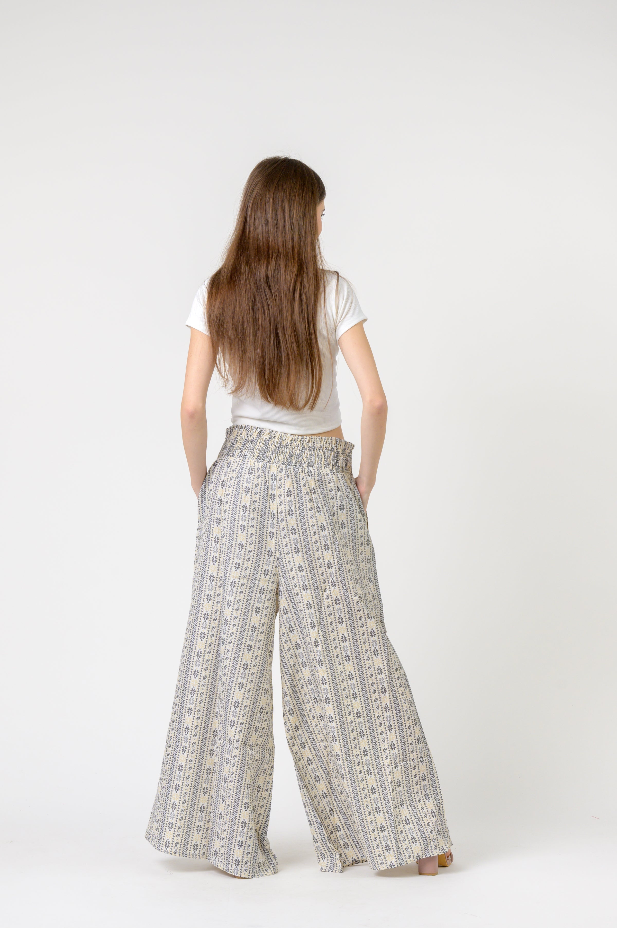 Rhea Flower Print Palmas Pants