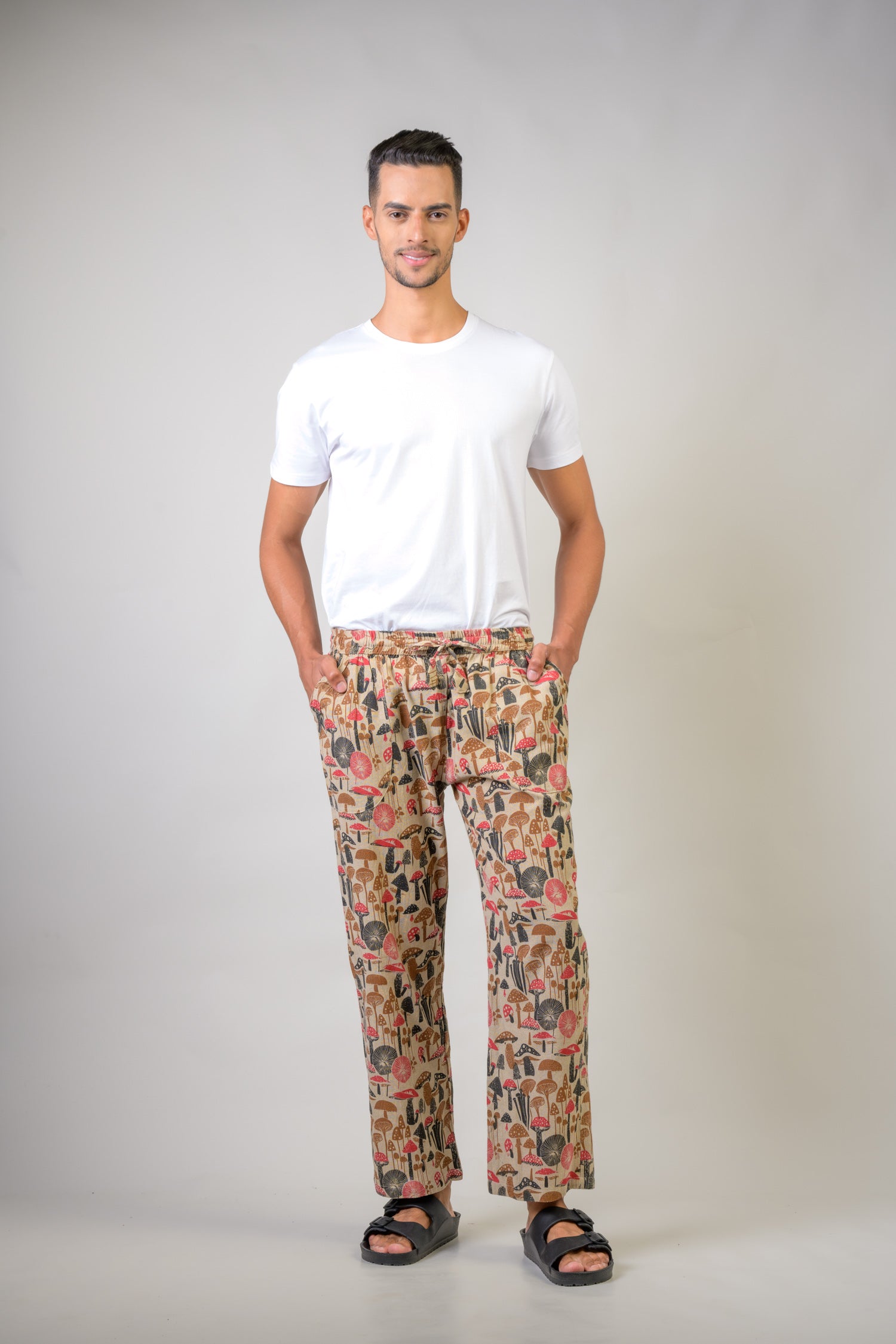 Rhea Mushroom Print Pants Black / Small