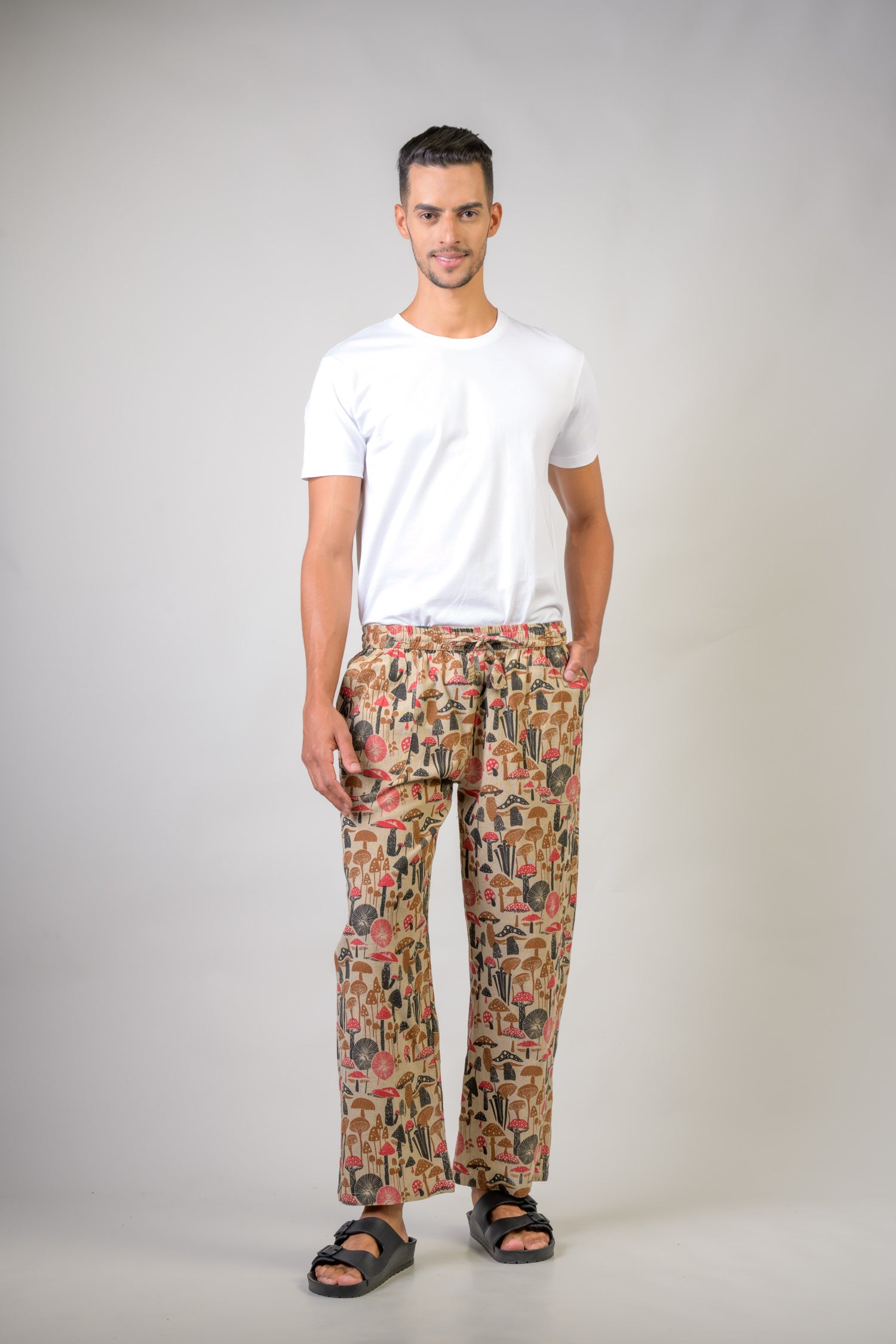 Rhea Mushroom Print Pants Black / Small