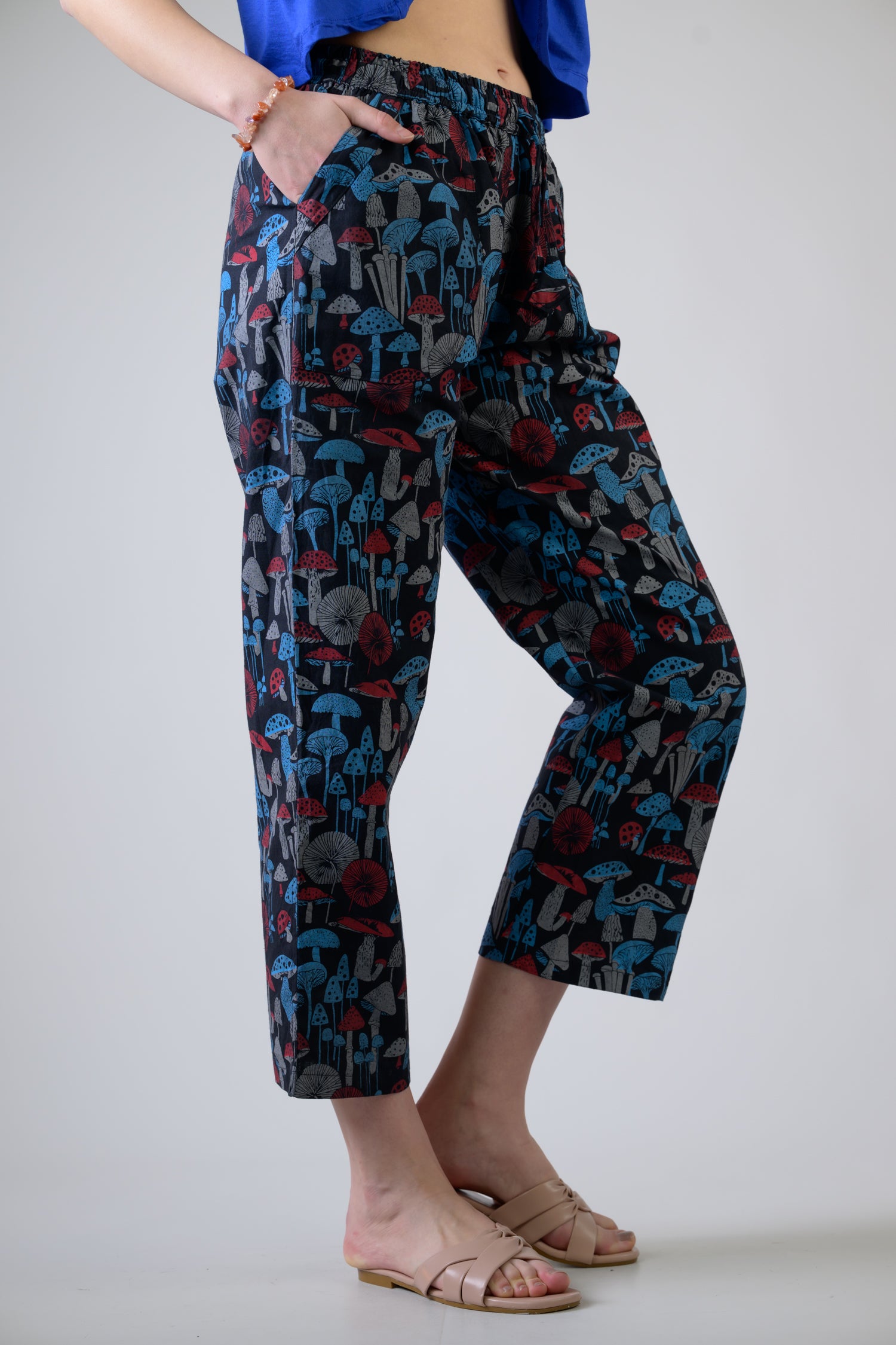 Rhea Mushroom Print Pants Beige / Medium