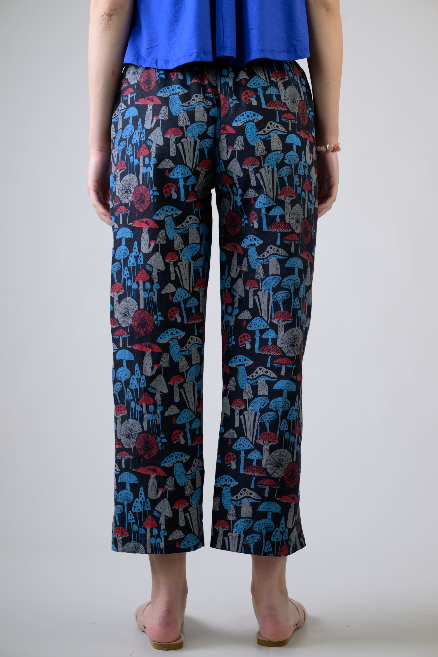 Rhea Mushroom Print Pants Black / Small