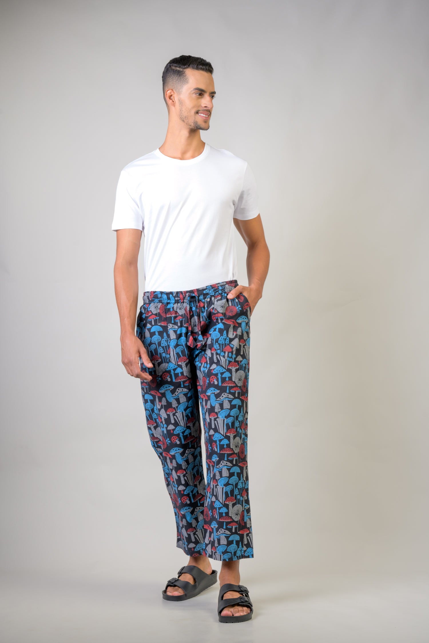 Rhea Mushroom Print Pants Black / Small