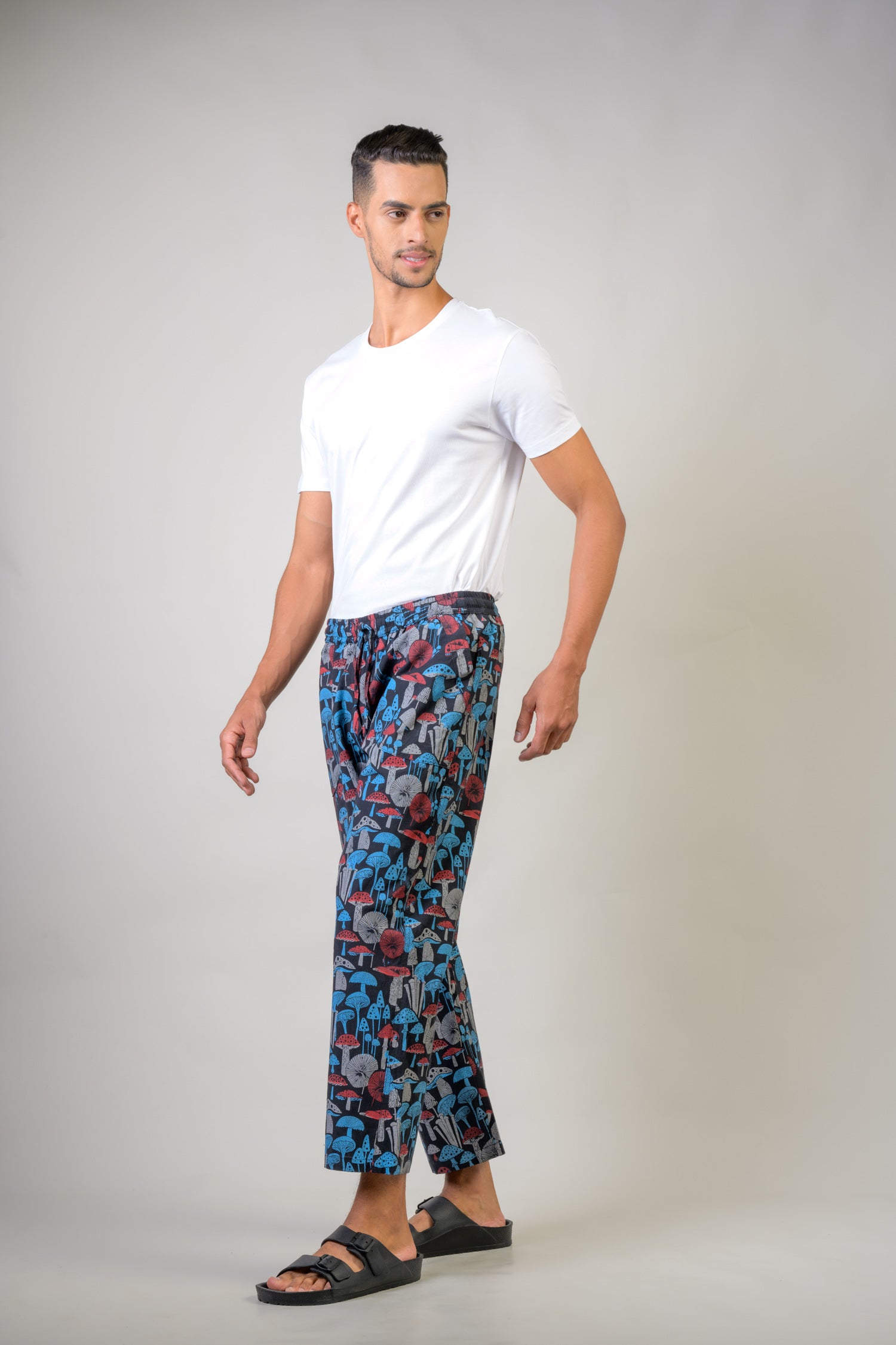 Rhea Mushroom Print Pants Black / Small