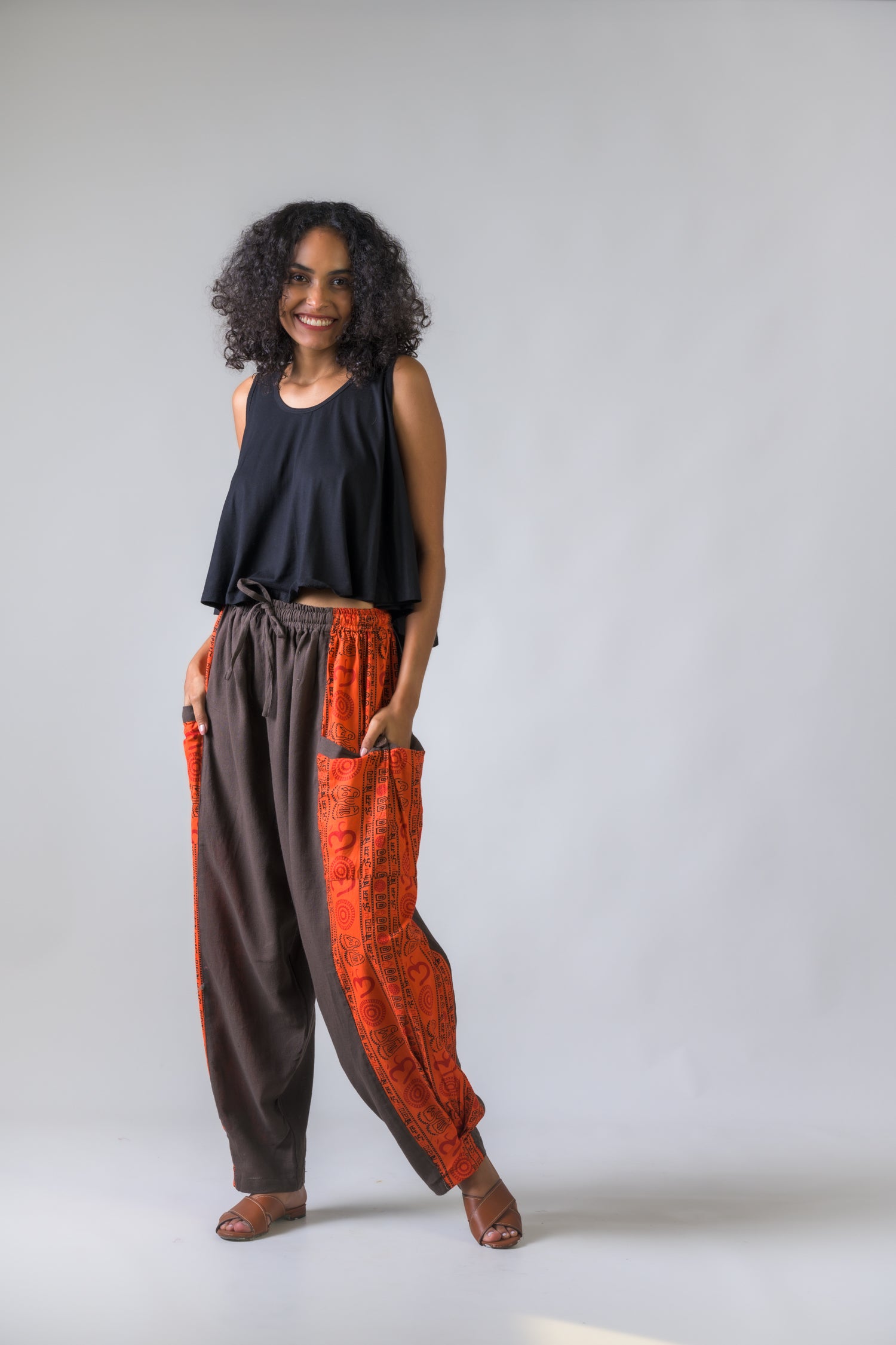 Rhea Eloquent Pattern Trousers Black / One Size