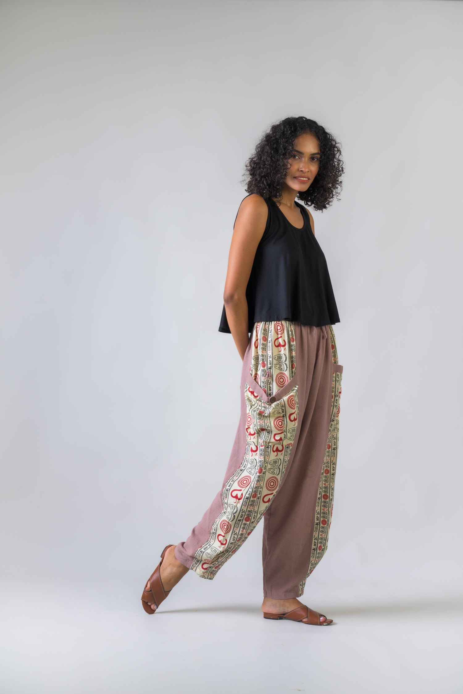 Rhea Eloquent Pattern Trousers Black / One Size
