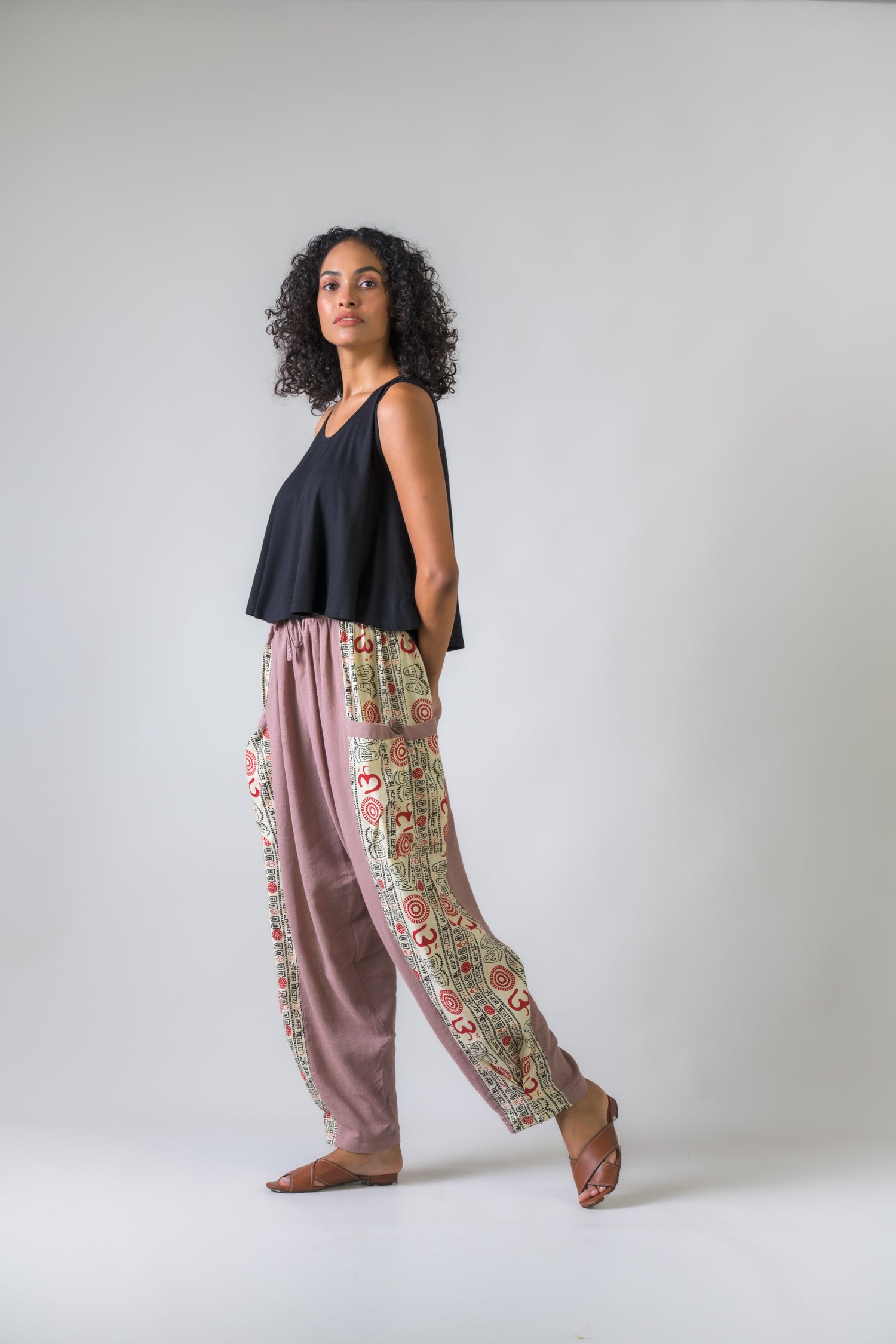 Rhea Eloquent Pattern Trousers Black / One Size