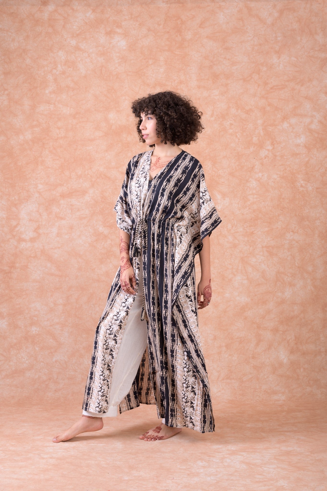 Rhea Fortune Long Kaftan Black / L/X